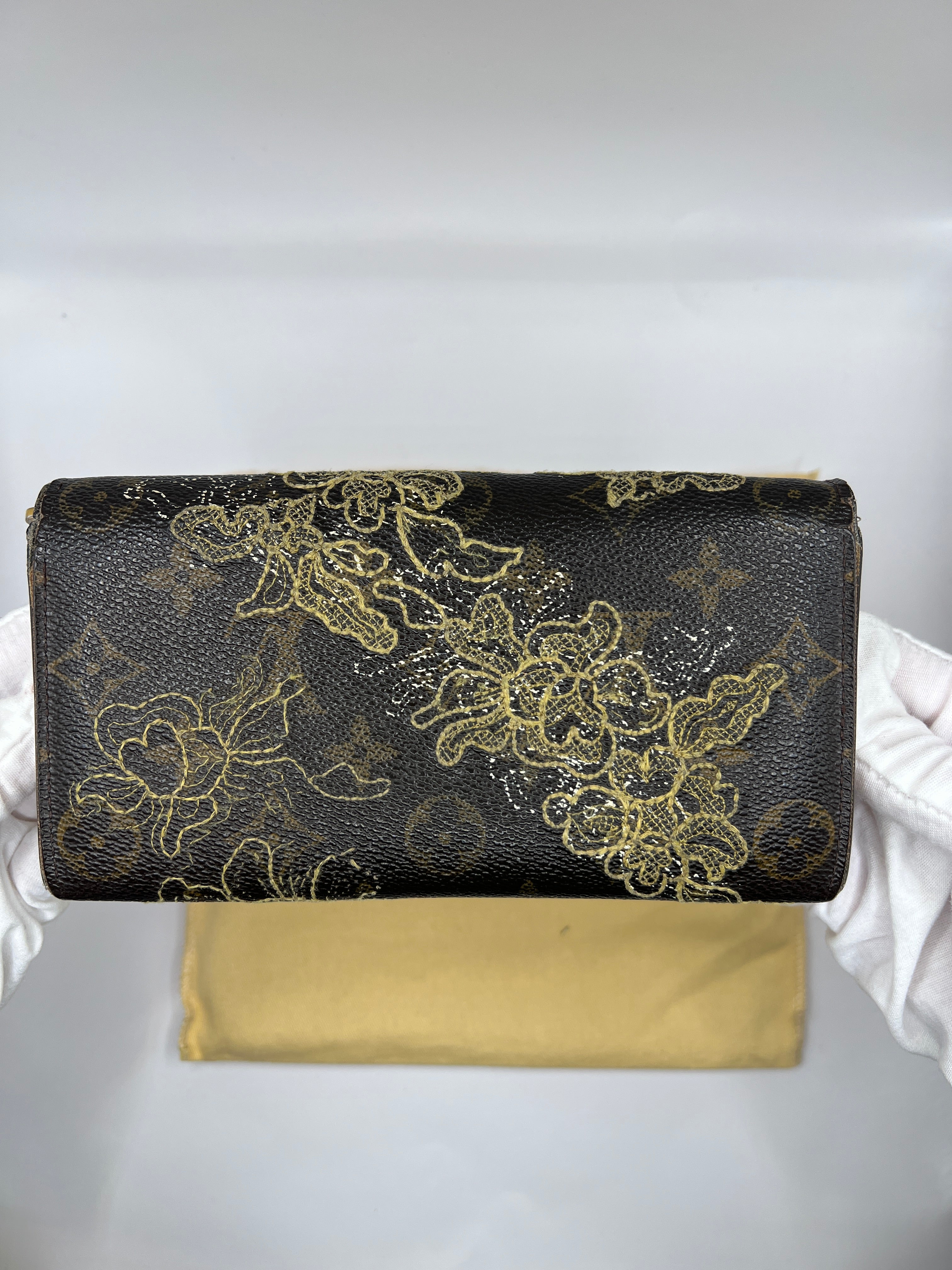 Louis Vuitton Limited Edition Monogram Dentelle Sarah Wallet
