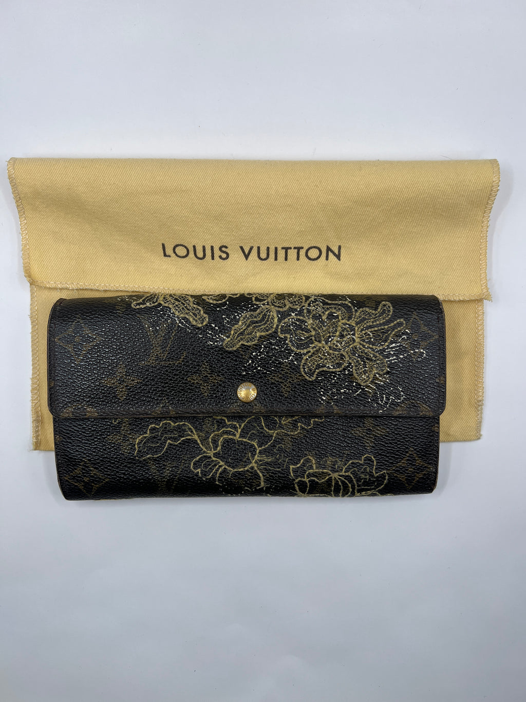 Louis Vuitton Limited Edition Monogram Dentelle Sarah Wallet