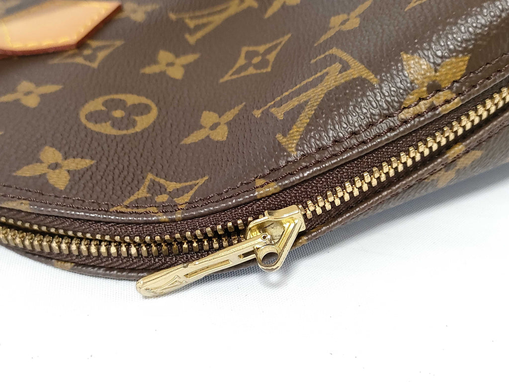 Louis Vuitton Alma MM Monogram Bag