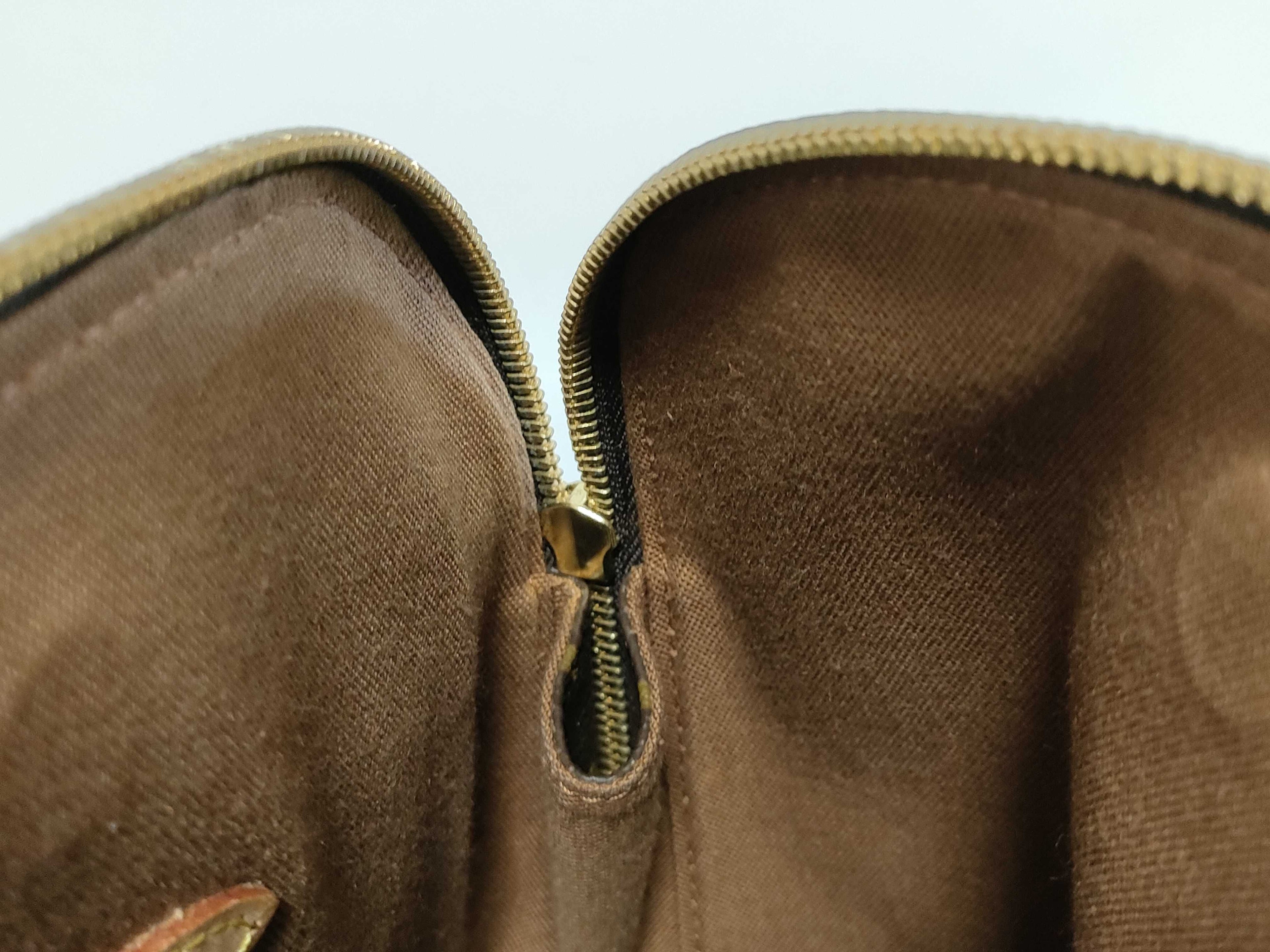 Louis Vuitton Alma MM Monogram Bag