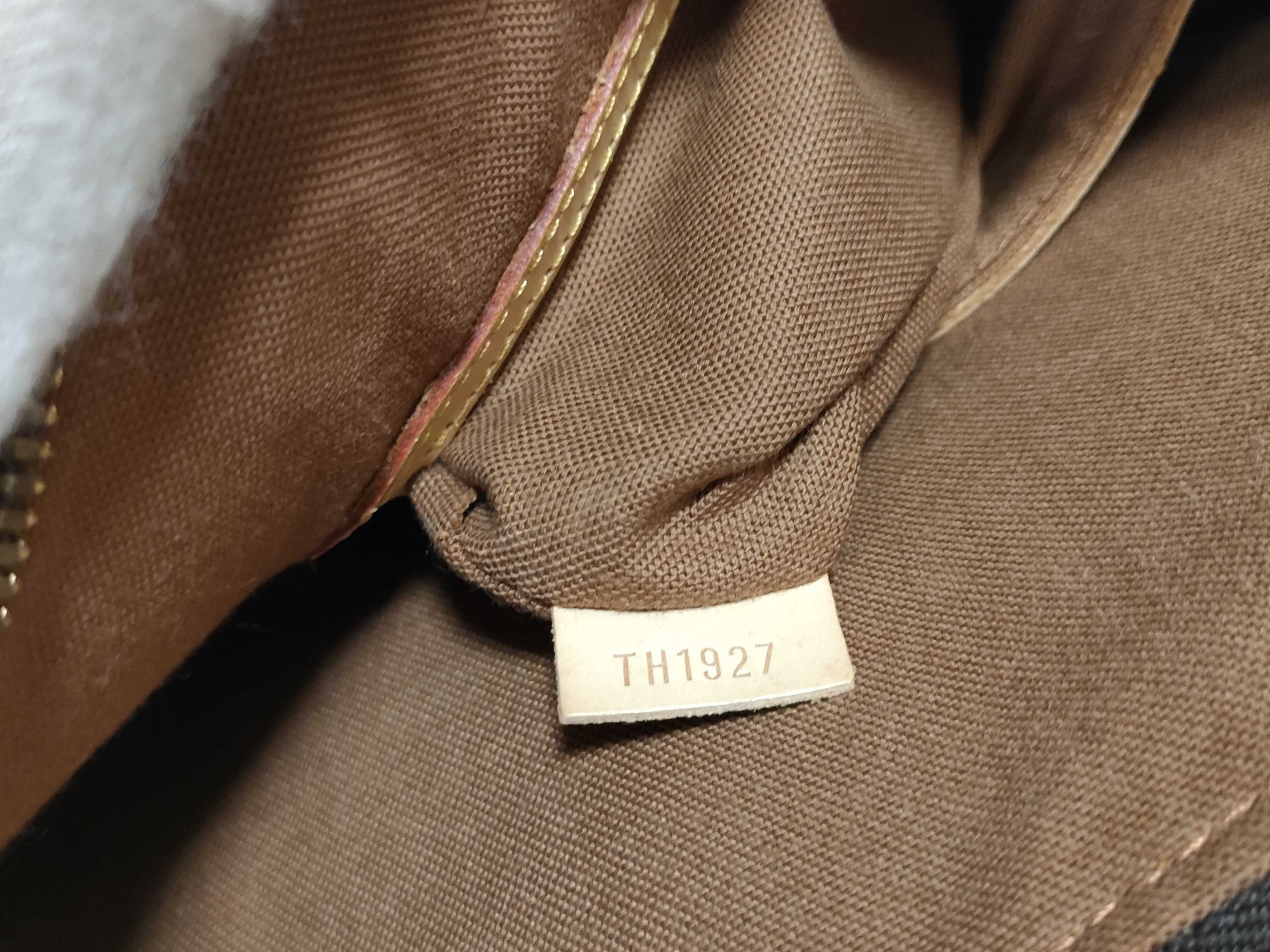 Louis Vuitton Alma MM Monogram Bag