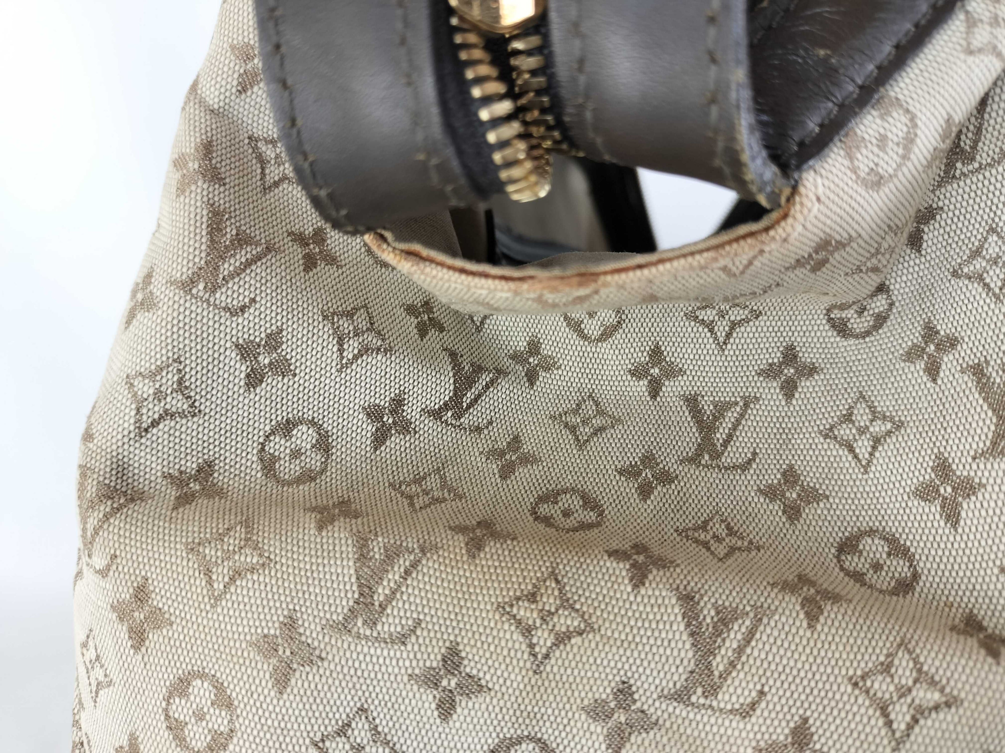 LOUIS VUITTON Monogram Josephine GM Handbag