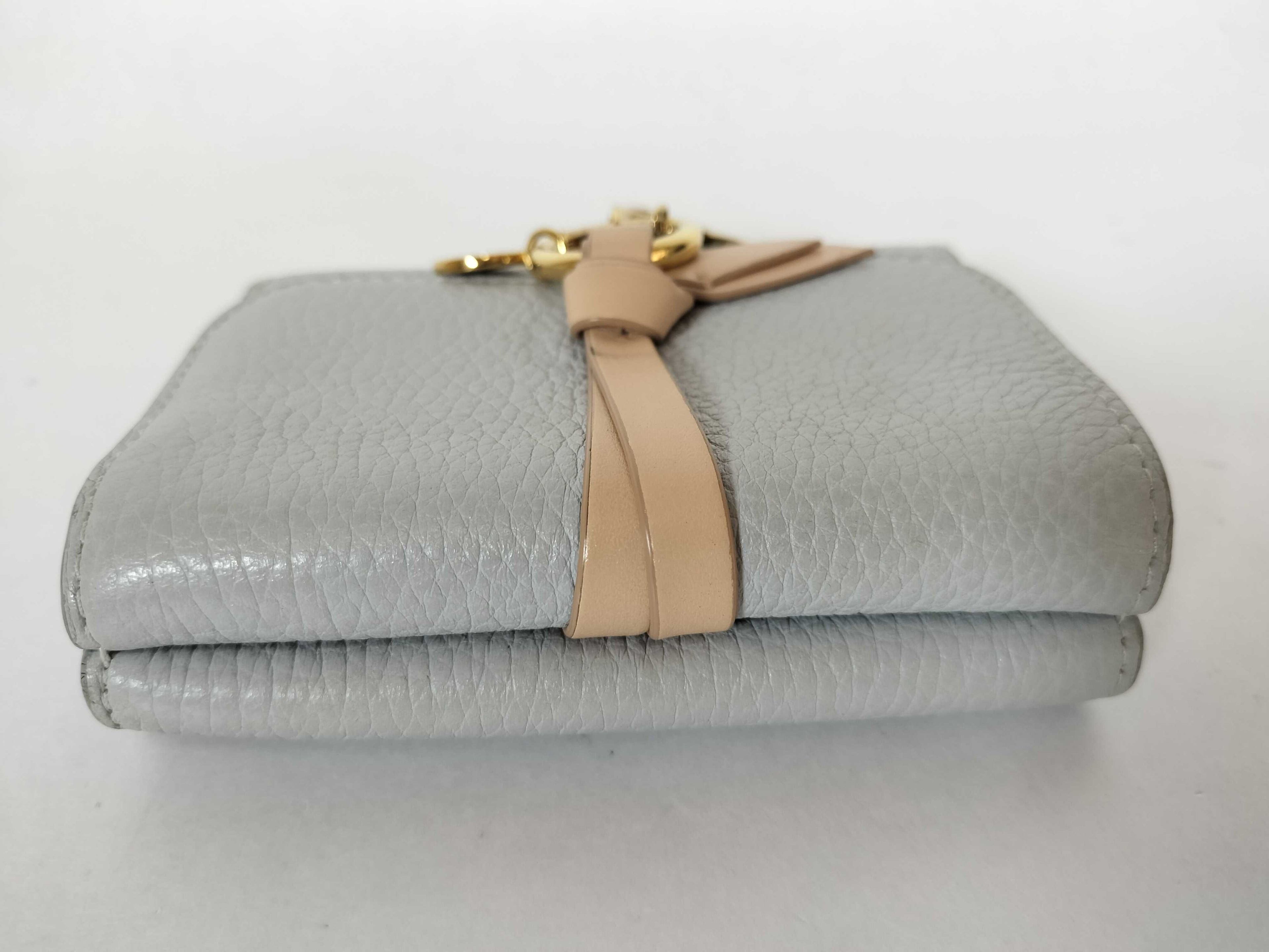 Chloé Alphabet Compact Trifold Wallet Light Grey Pebbled Leather w/ Charm Cluster