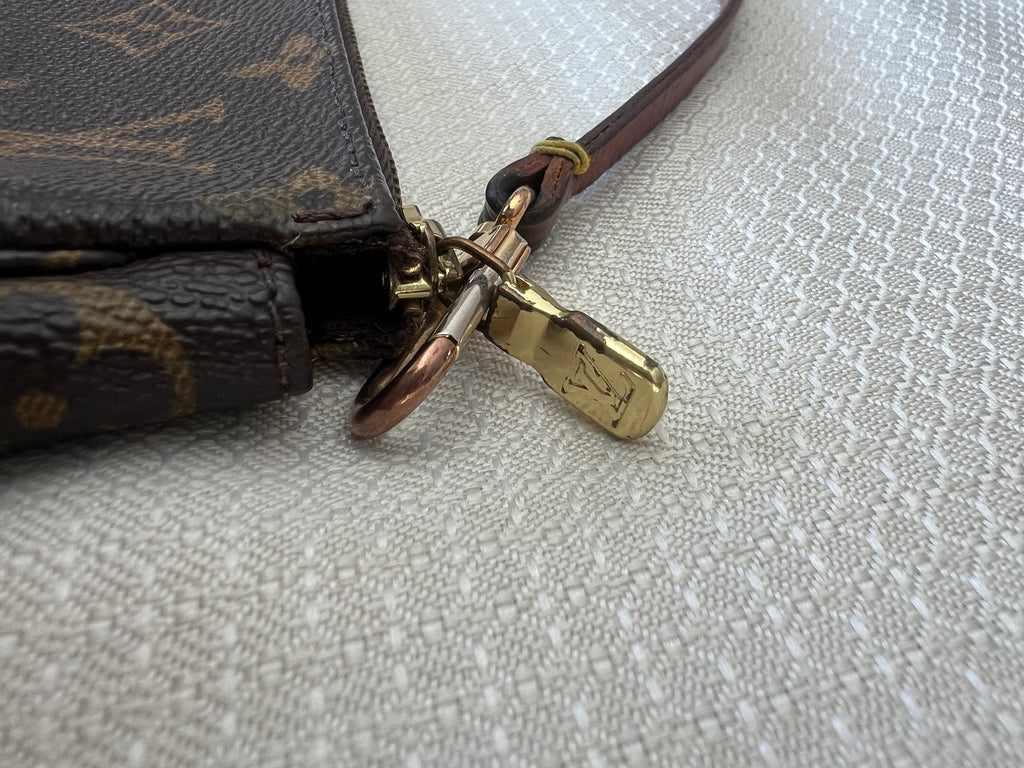 Louis Vuitton Monogram Pouchette