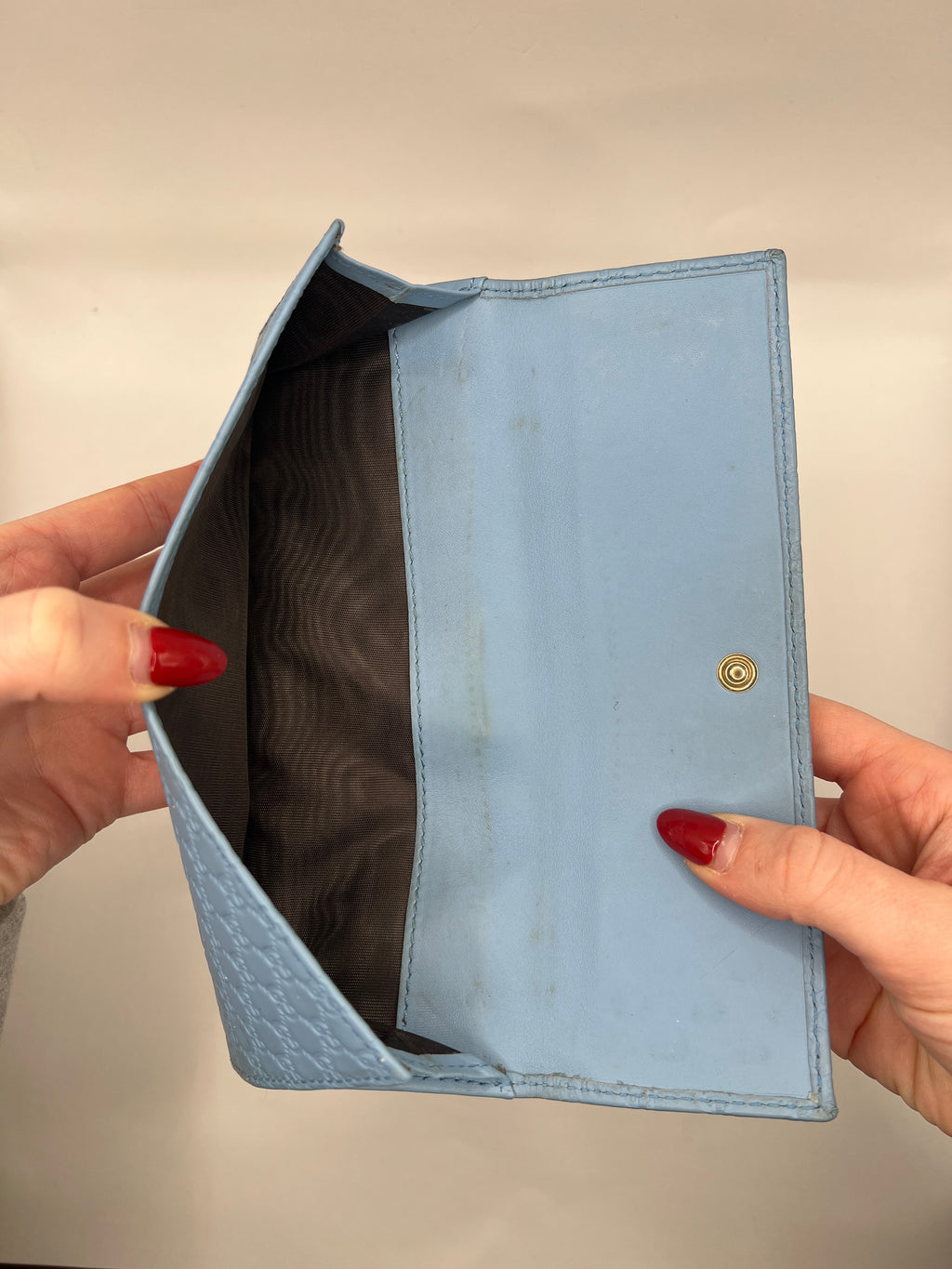 Gucci Microguccissima Light Blue Continental Snap Wallet