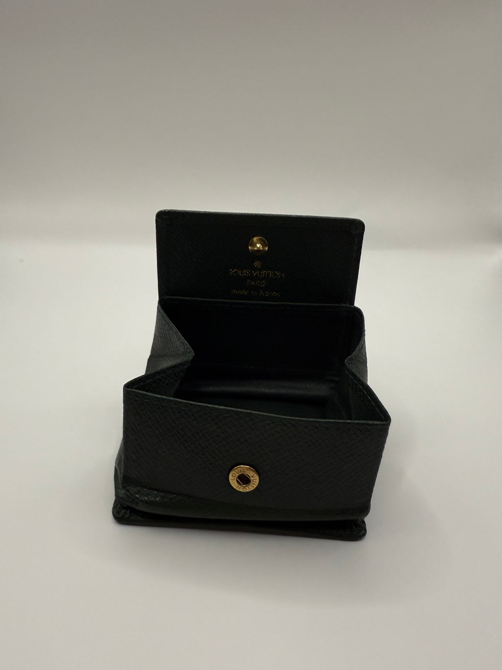 Louis Vuitton Vintage Taiga Leather Coin Wallet – Green (Made in France)