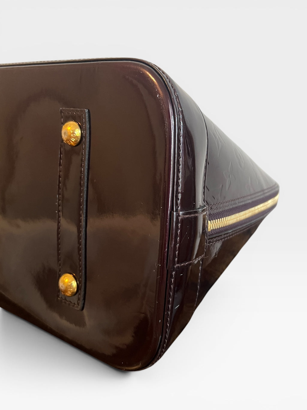 Louis Vuitton Alma GM Monogram Vernis in Amarante