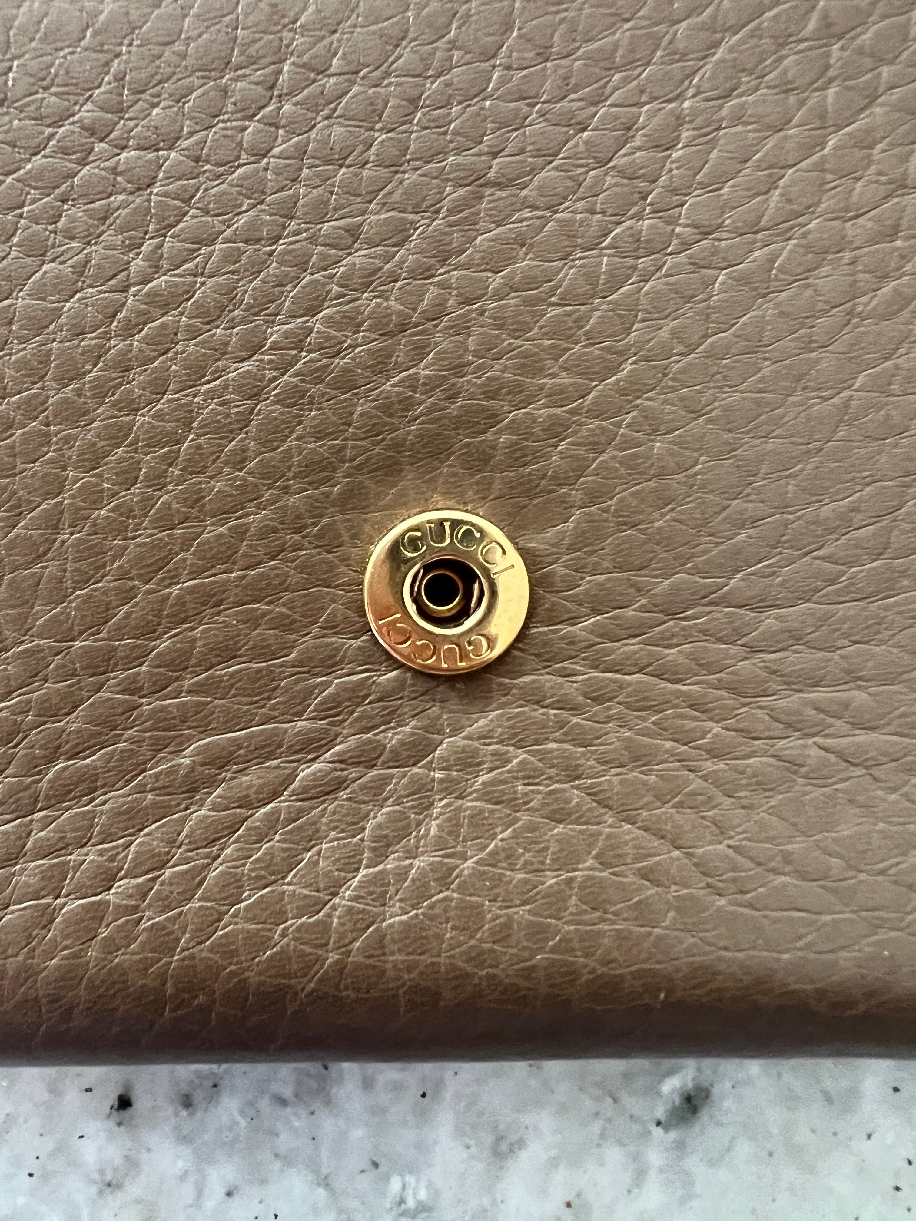 Gucci Interlocking GG Continental Wallet – Taupe Leather