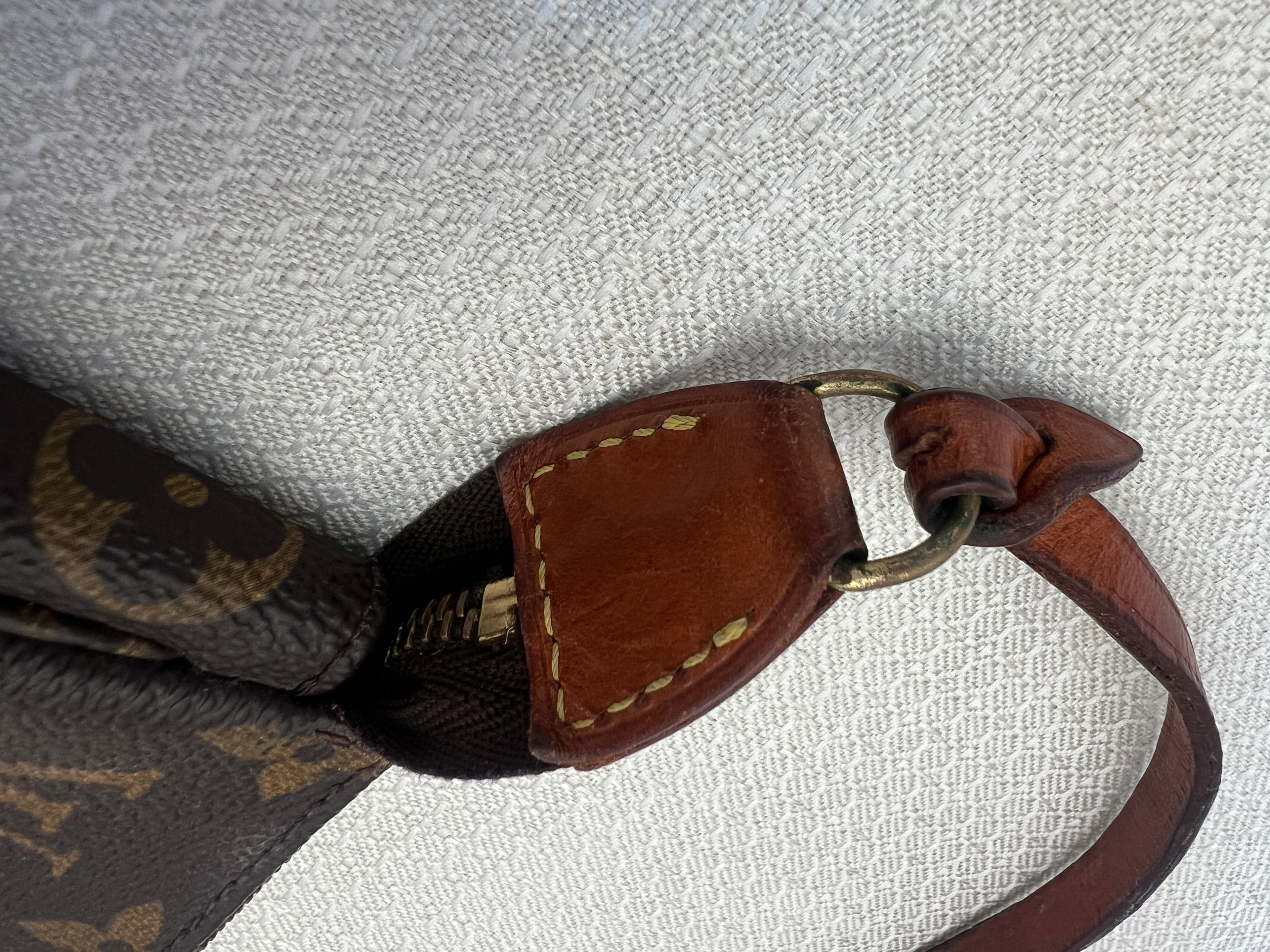 Louis Vuitton Monogram Pouchette