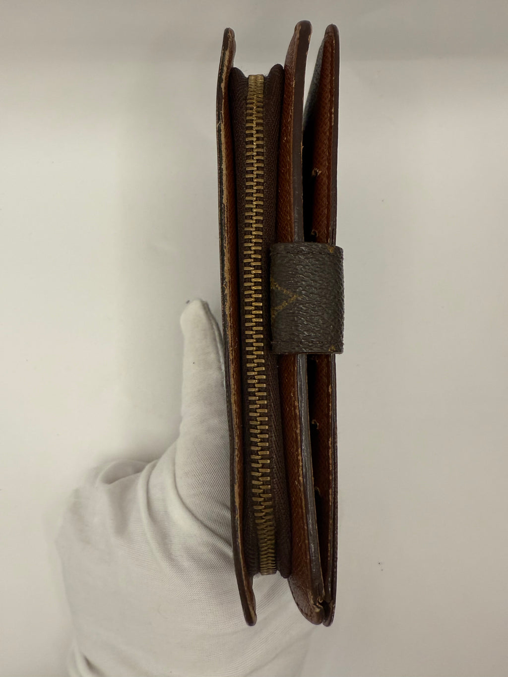 Louis Vuitton Monogram Compact Zip Wallet / Agenda-style Wallet