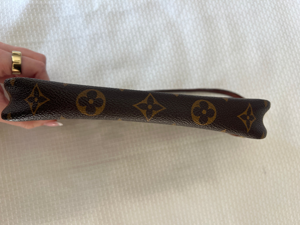 Louis Vuitton Monogram Pouchette