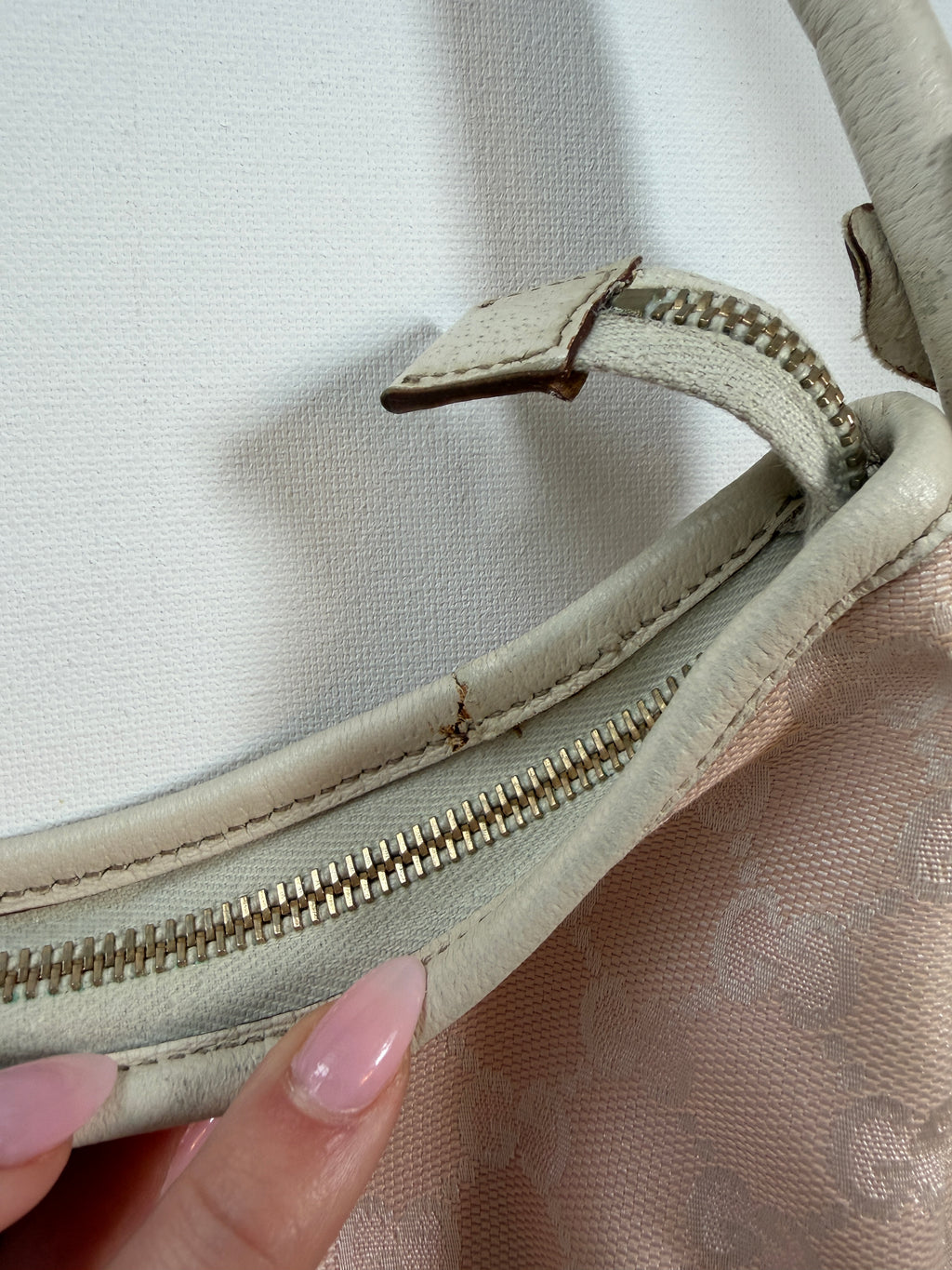 Gucci GG Canvas Abbey D-Ring Hobo