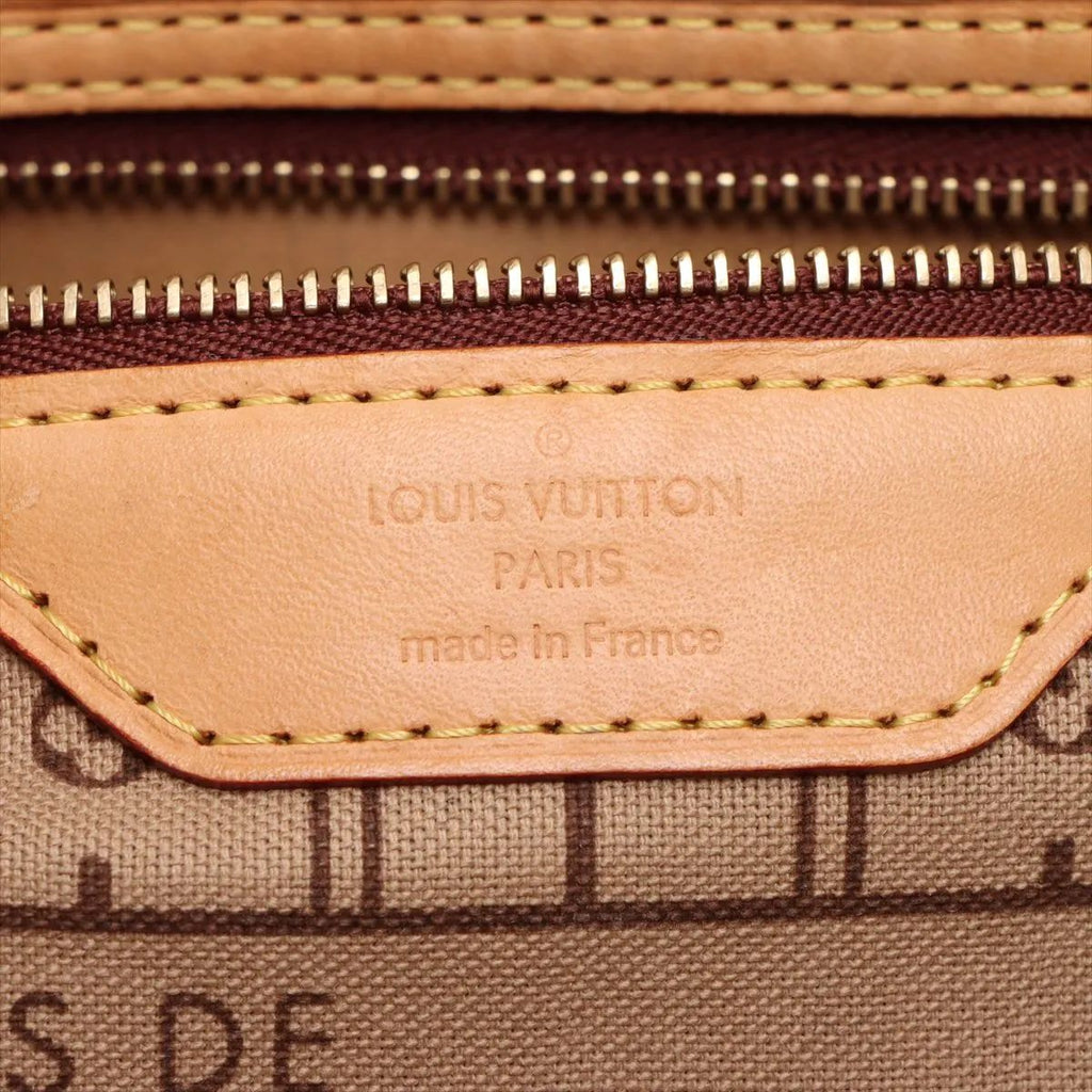 Louis Vuitton Neverfull PM