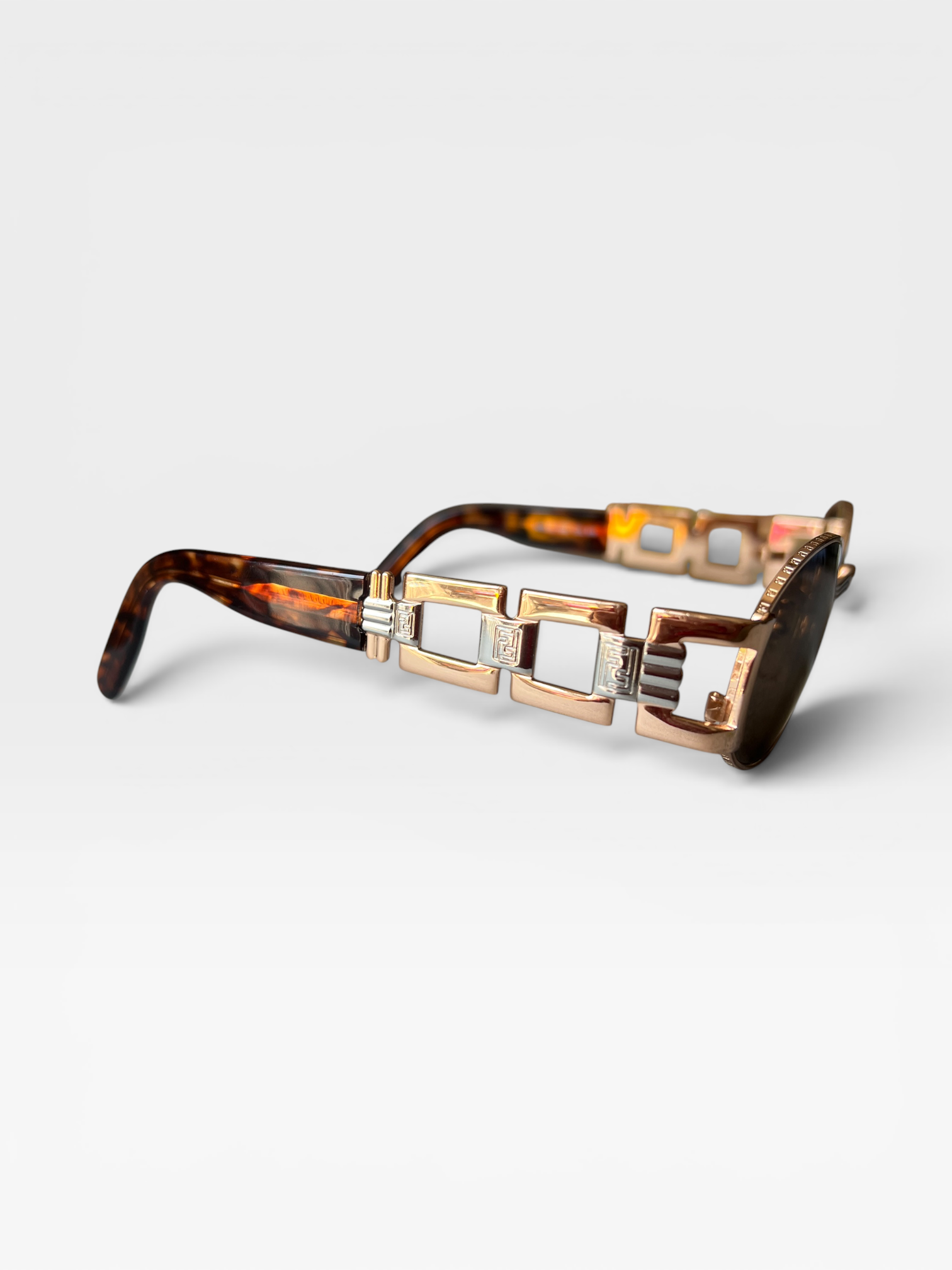 Fendi SL7069 Oval Logo Sunglasses – Gold & Tortoise