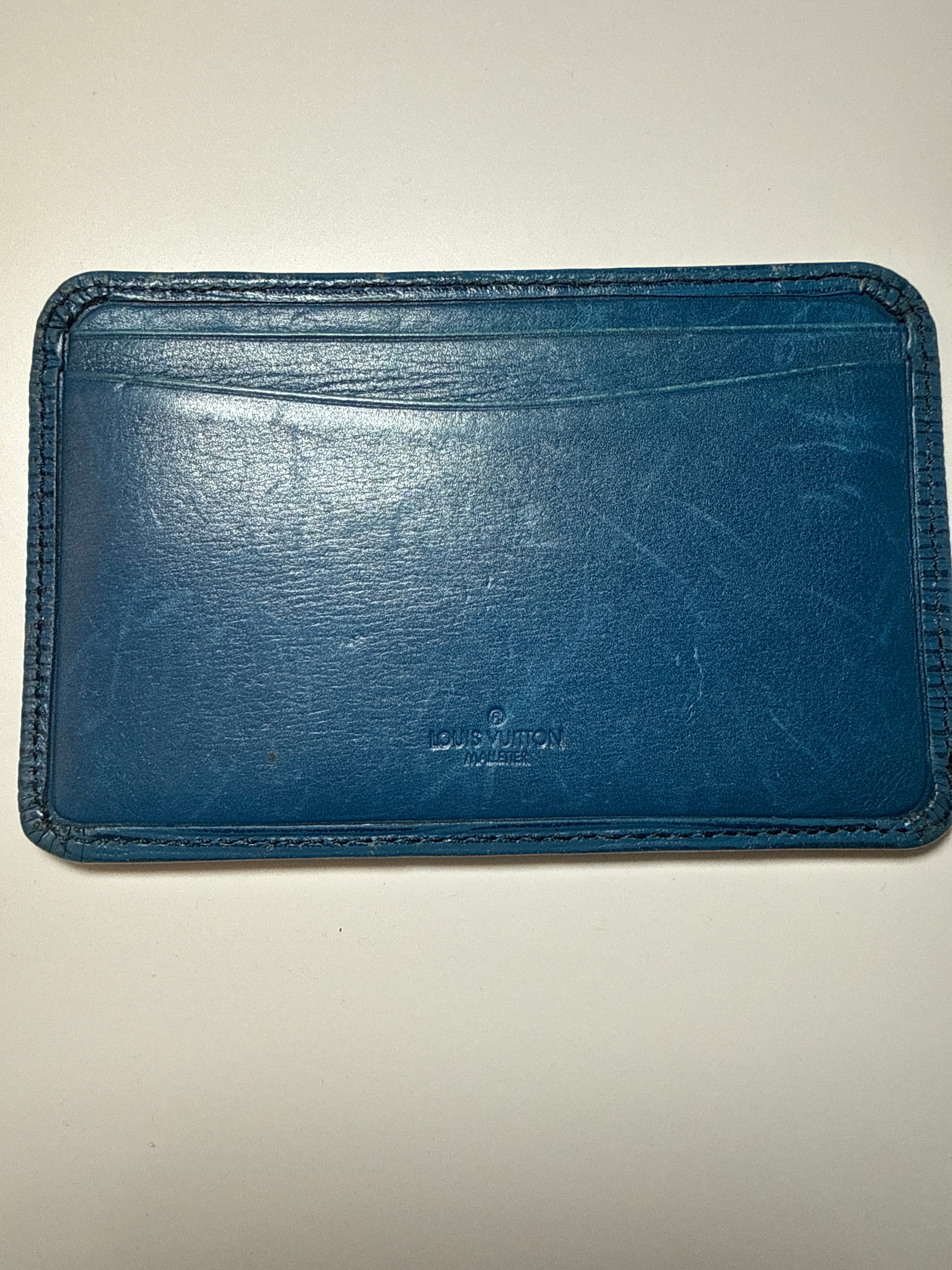 Louis Vuitton Blue Epi Card Case – Source 24