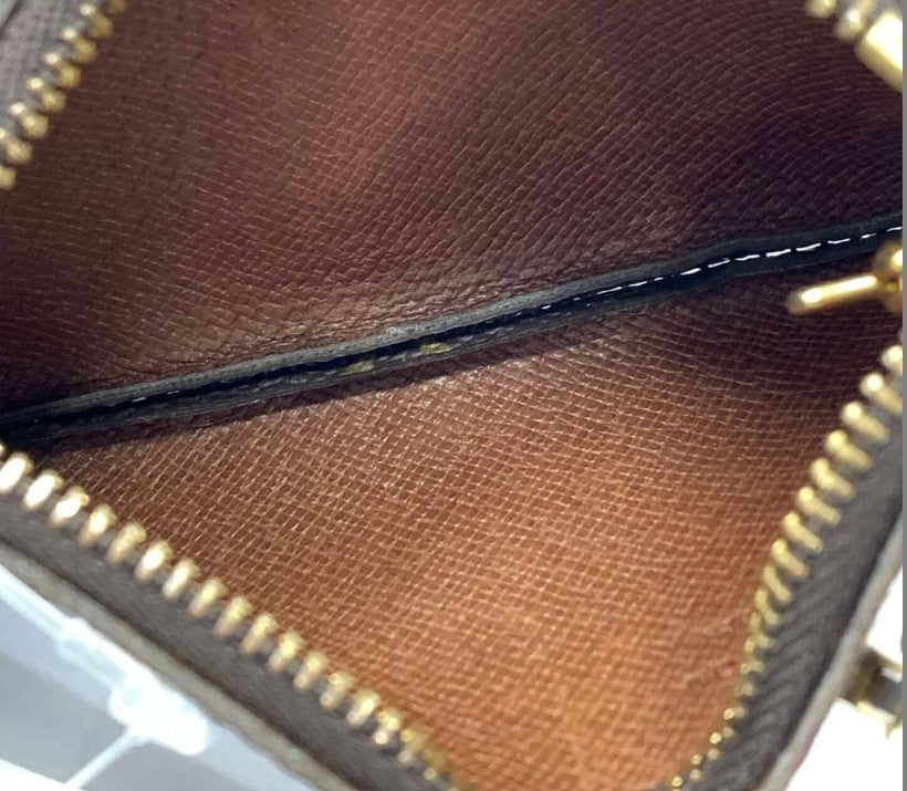 Louis Vuitton Monogram Pochette Clés