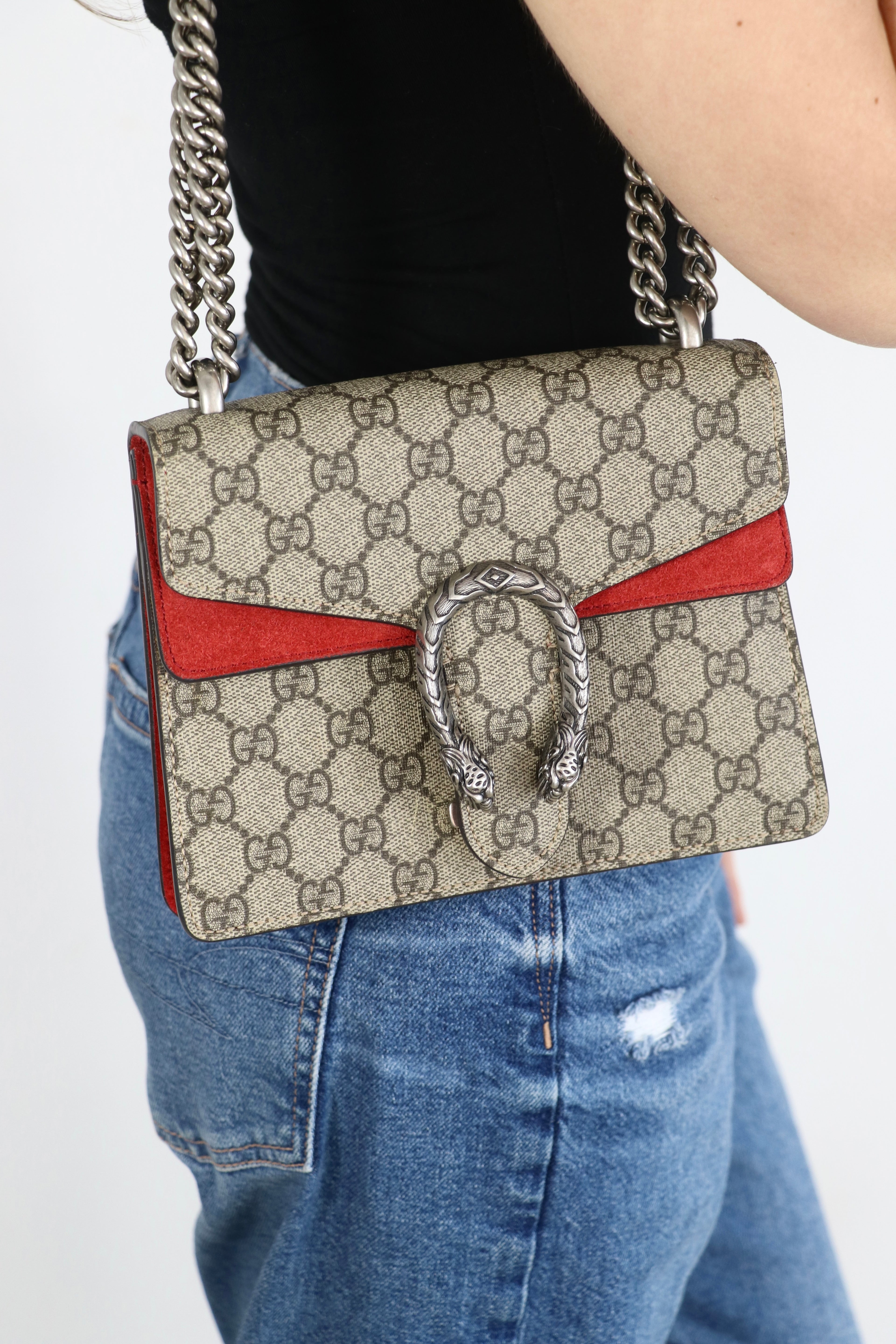 Gucci Dionysus GG Supreme Shoulder Bag