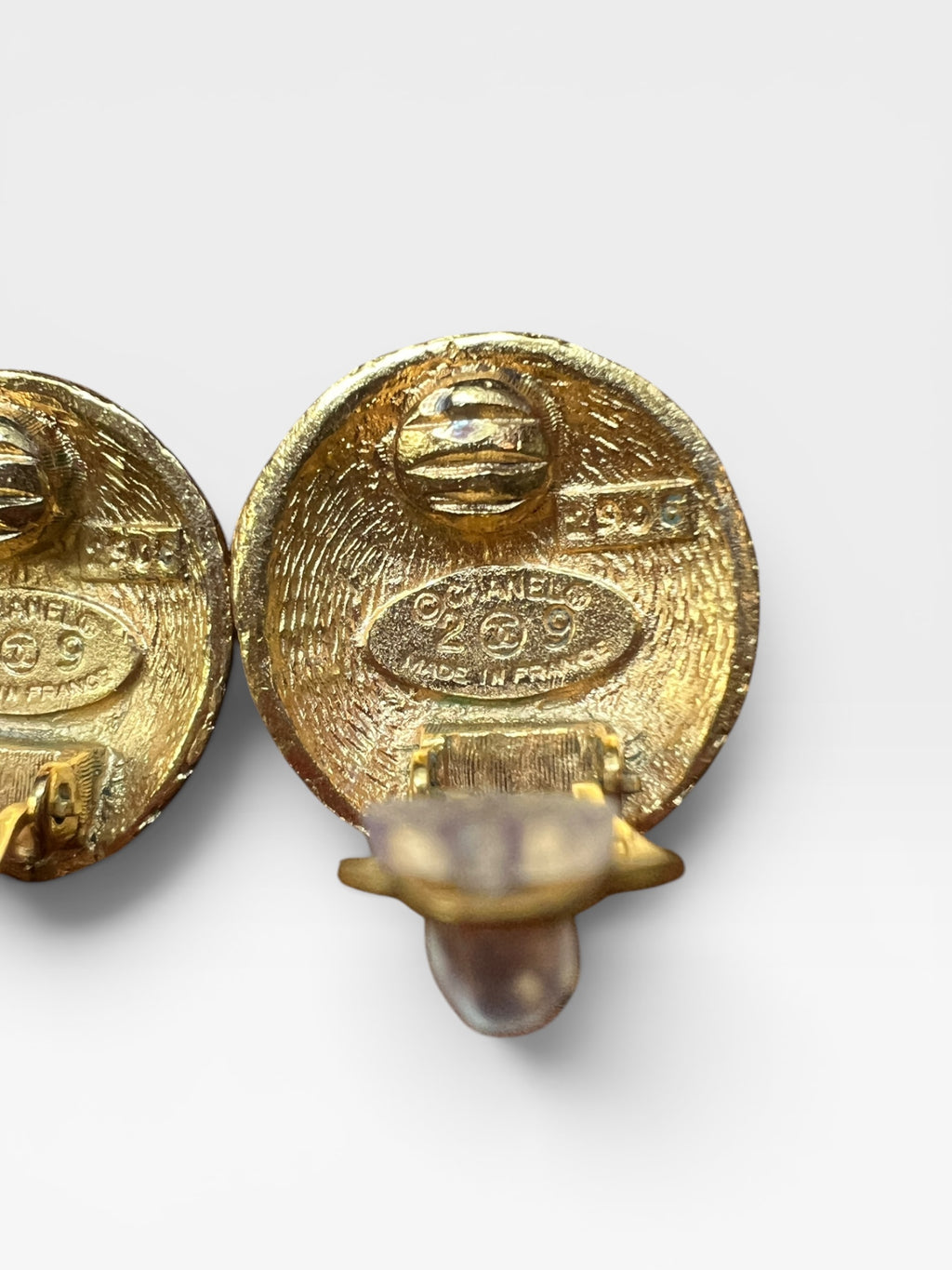 Vintage Chanel 1993 Gold CC Round Clip-On Earrings