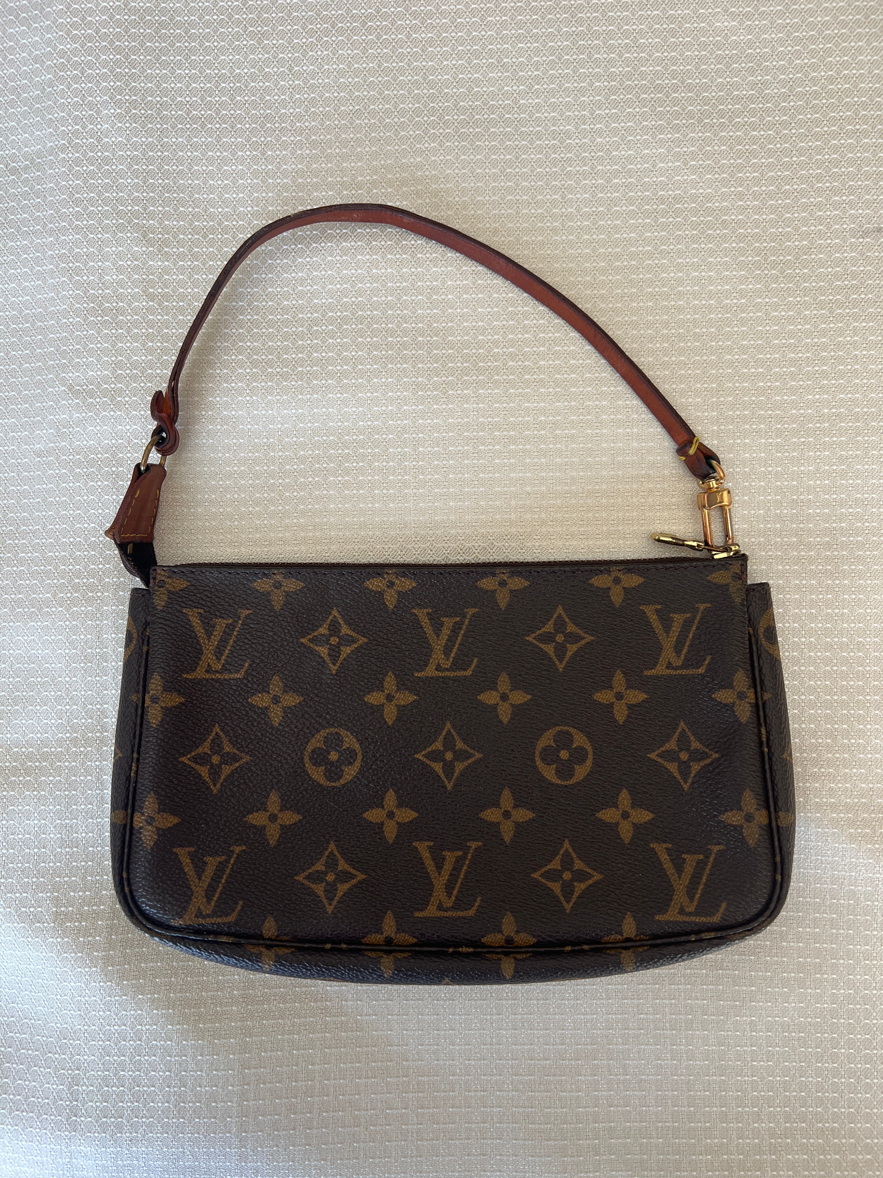 Louis Vuitton Monogram Pouchette
