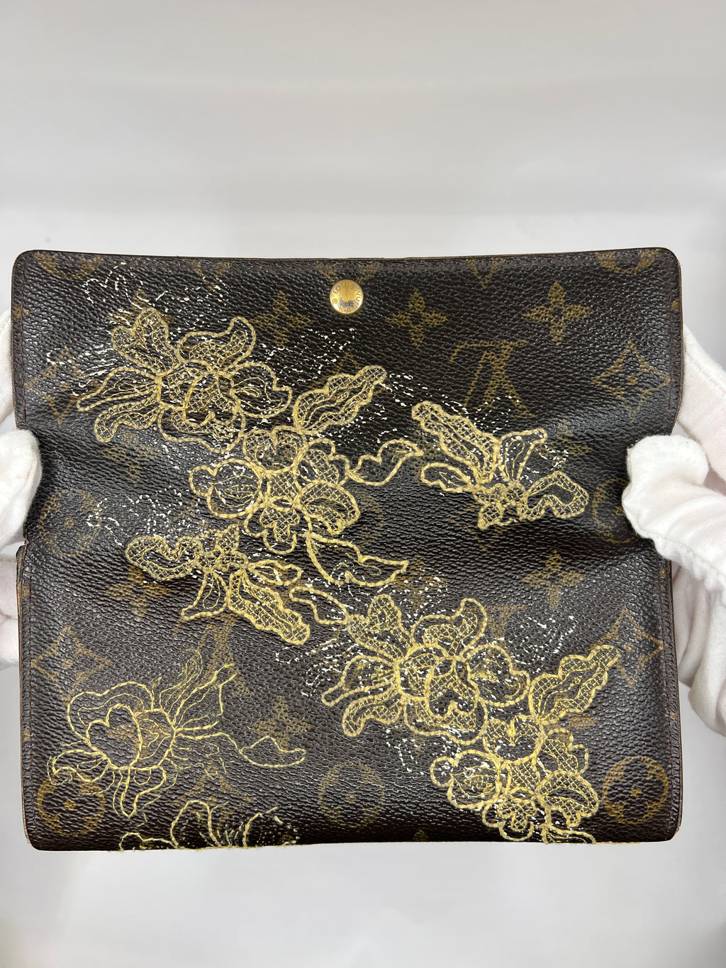 Louis Vuitton Limited Edition Monogram Dentelle Sarah Wallet