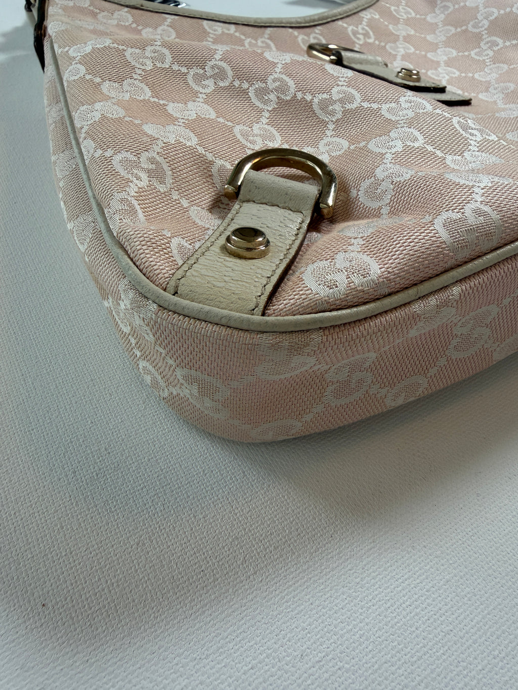 Gucci GG Canvas Abbey D-Ring Hobo