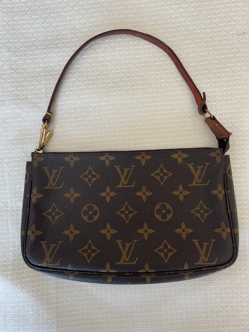 Louis Vuitton Monogram Pouchette