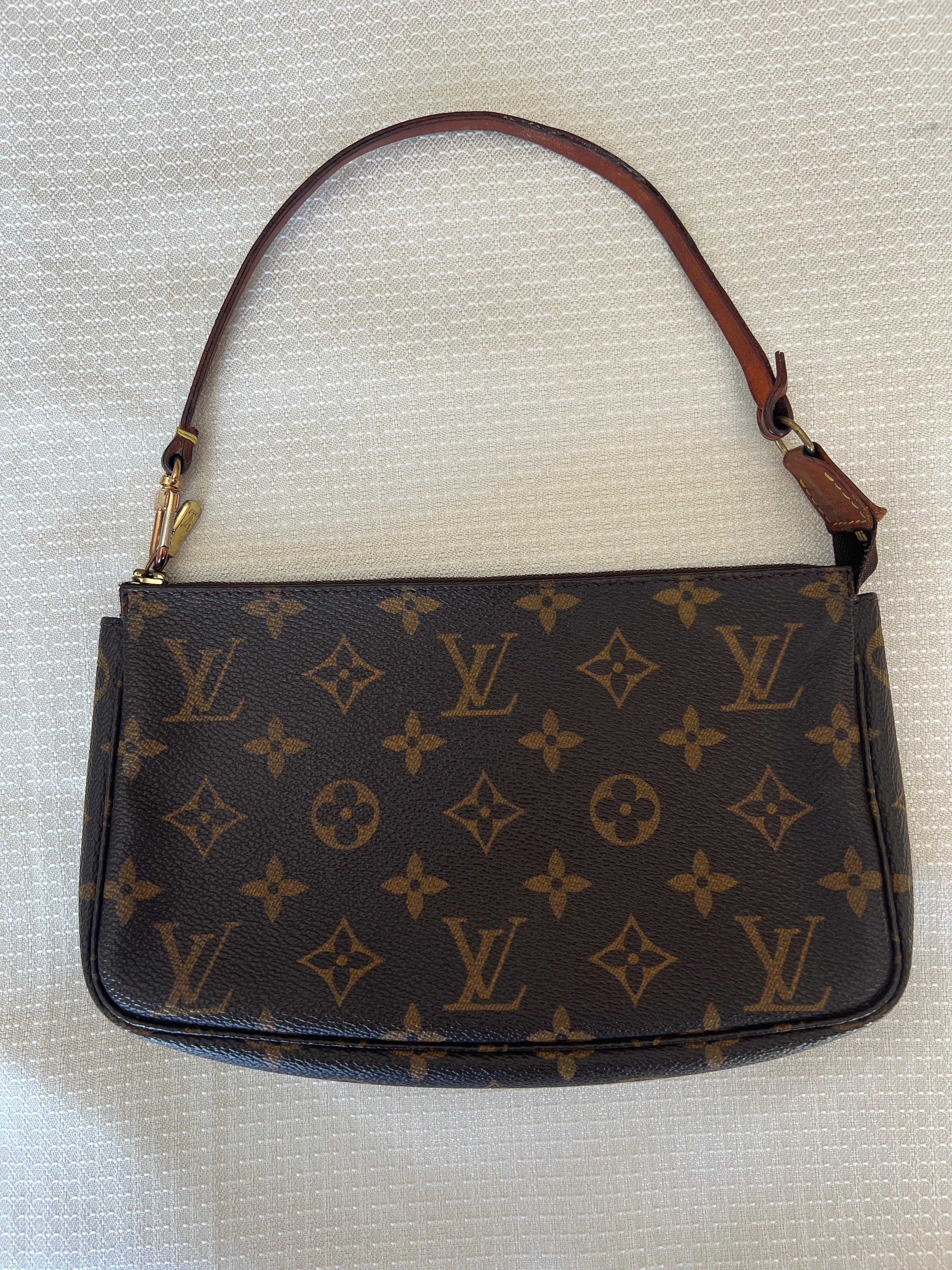 Louis Vuitton Monogram Pouchette