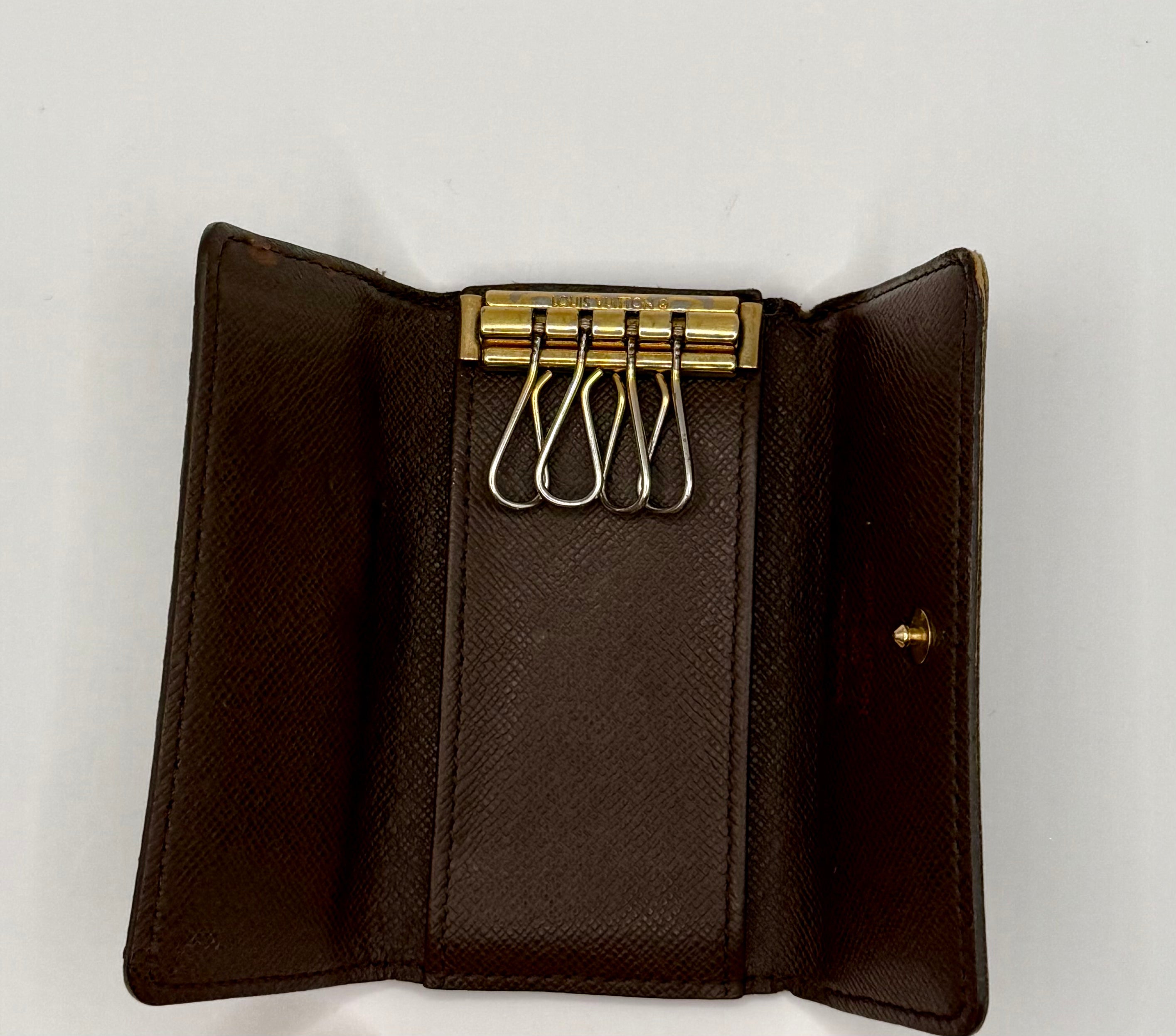Louis Vuitton 4 Key Holder – Damier Ebene Canvas