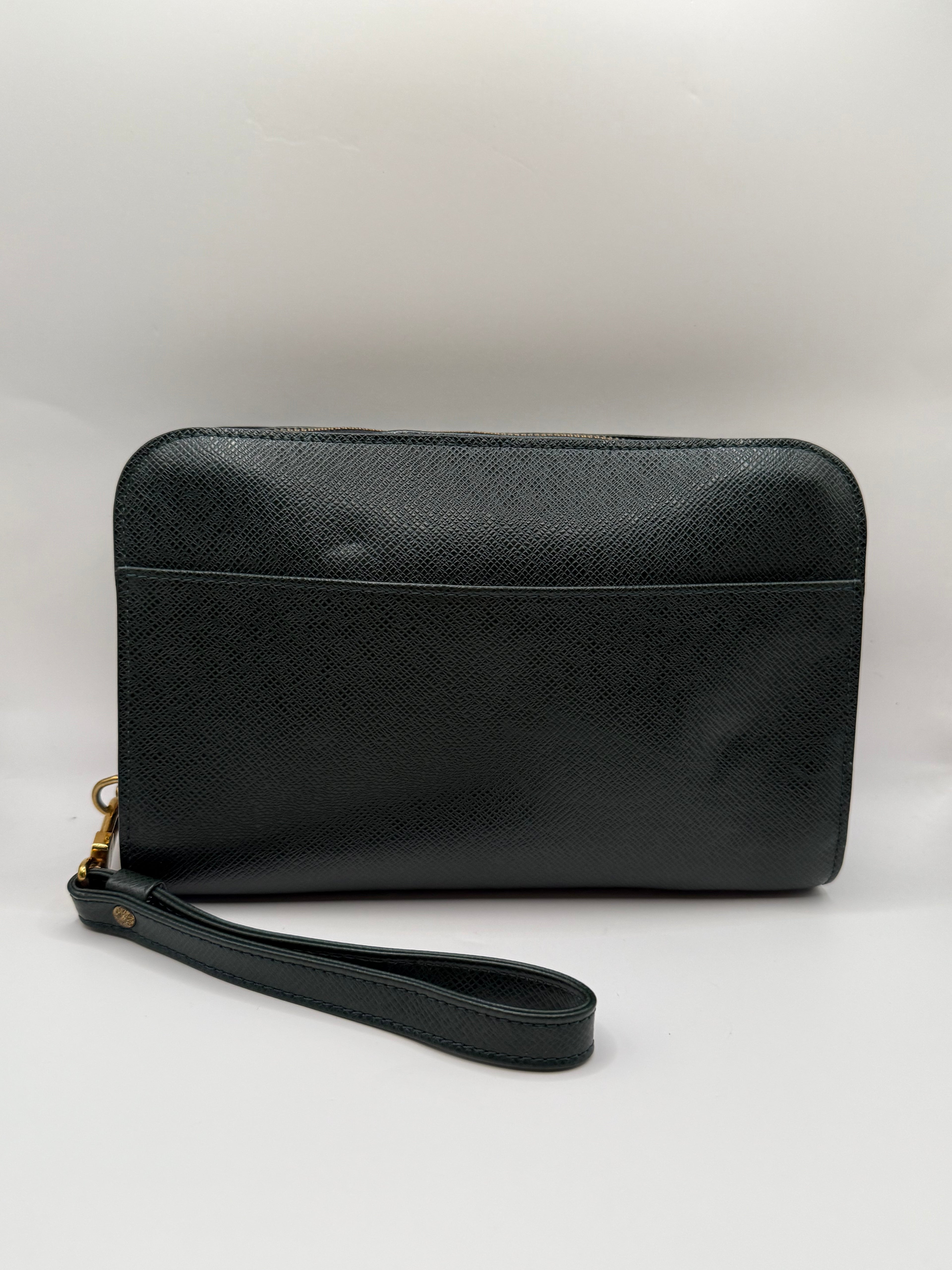 Louis Vuitton Taiga Green Baikal Clutch Wristlet