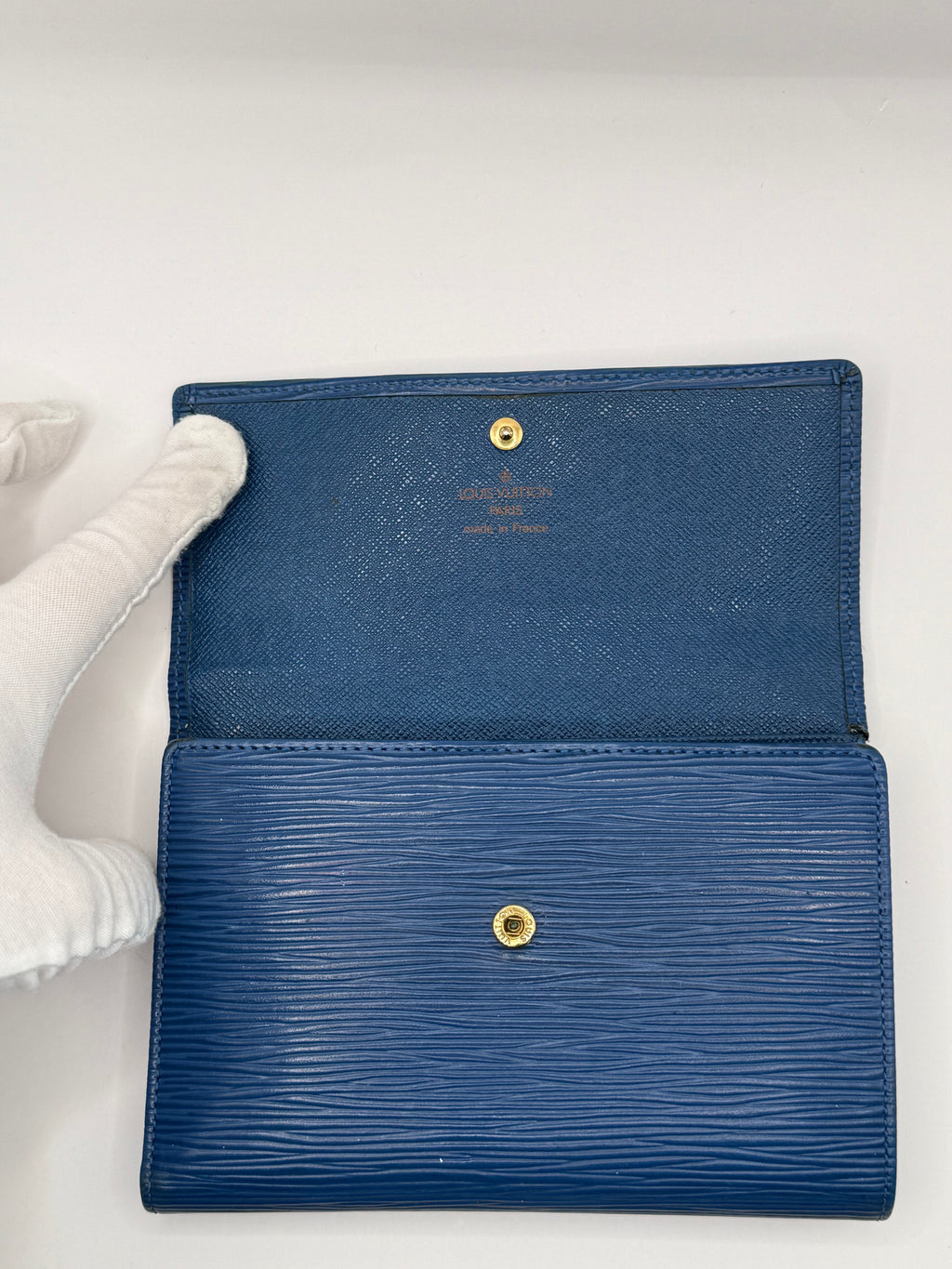 Louis Vuitton Epi Leather Porte Tresor International Wallet