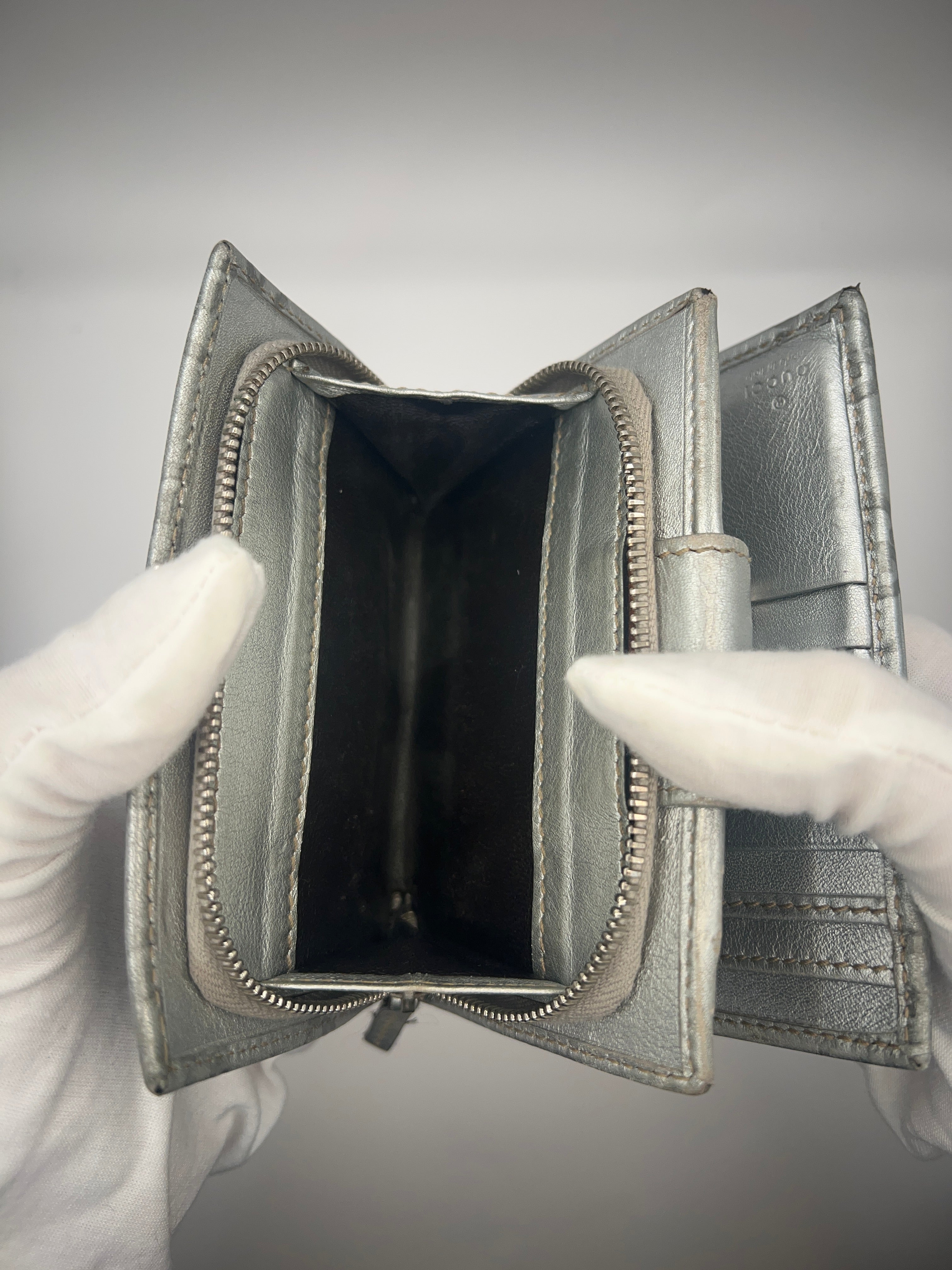 Gucci Silver D-Ring GG Leather Wallet