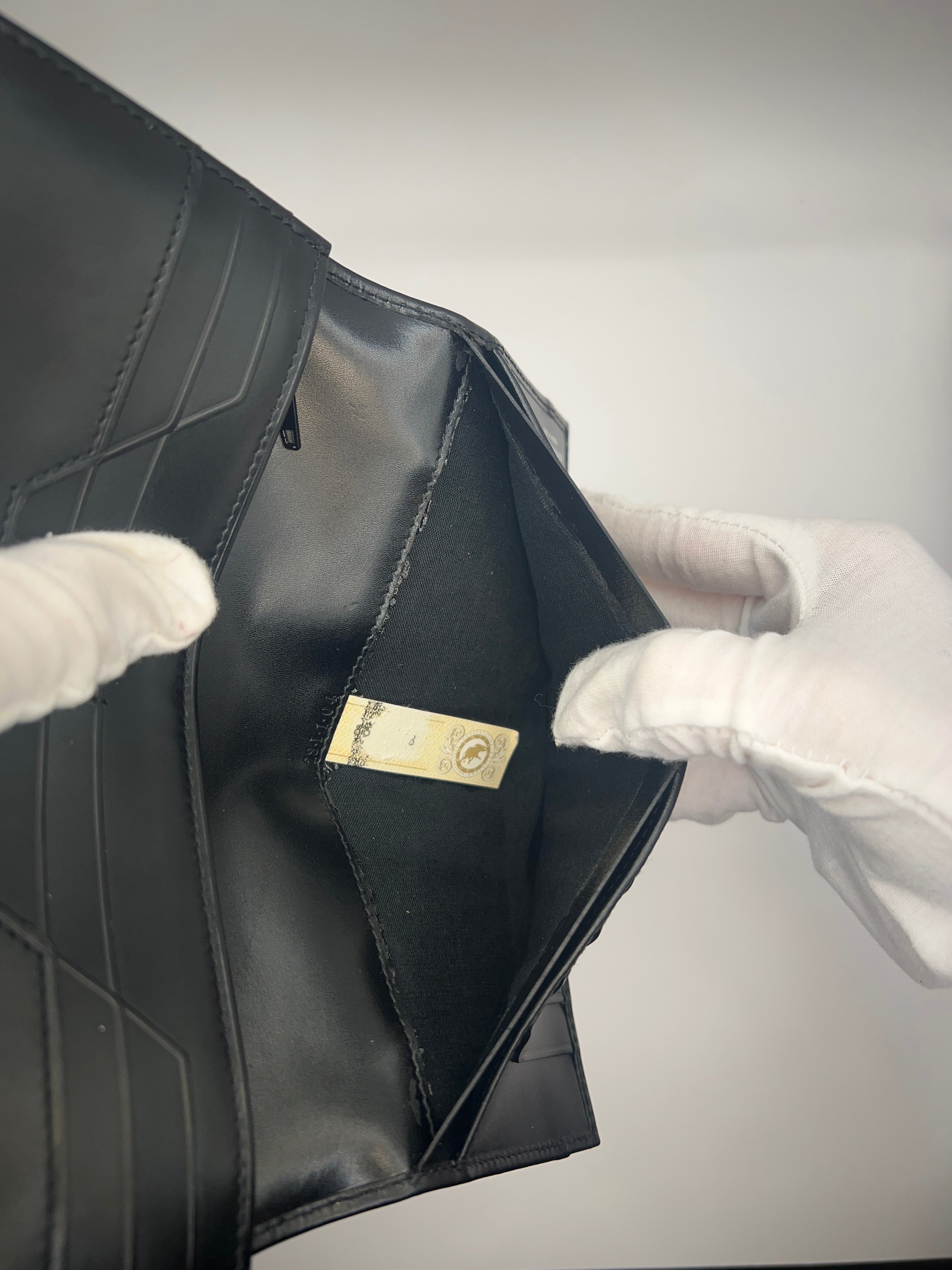 Hunting World Black Leather Continental Wallet