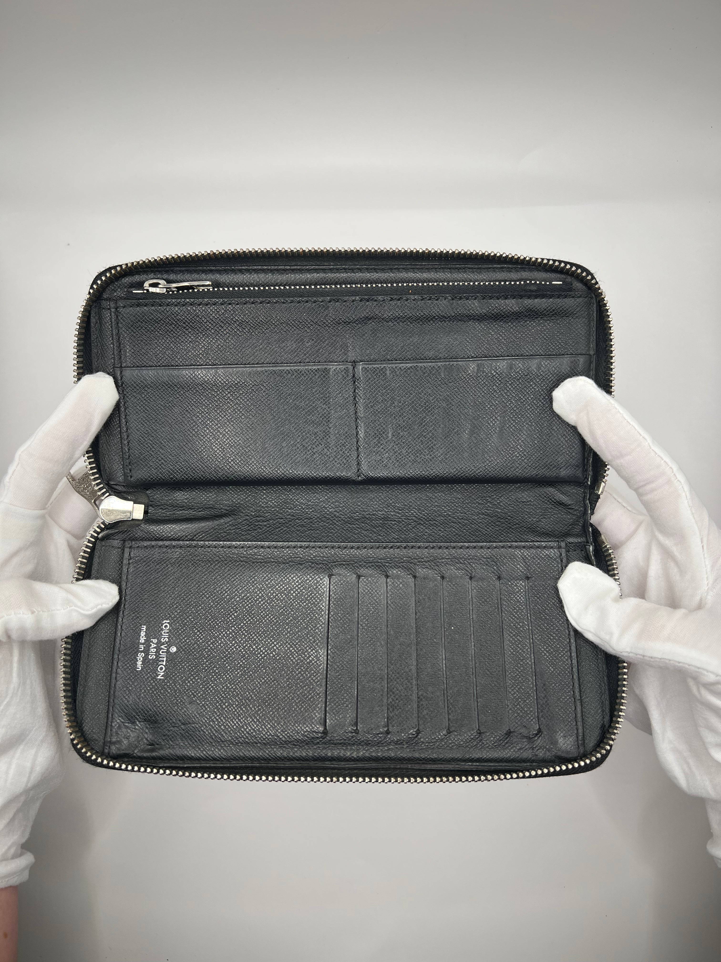 Louis Vuitton Damier Graphite Zippy Organizer Wallet