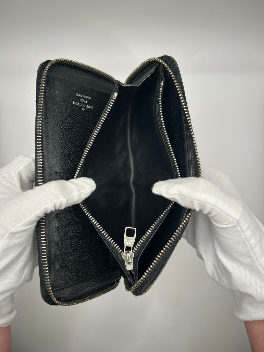 Louis Vuitton Damier Graphite Zippy Organizer Wallet