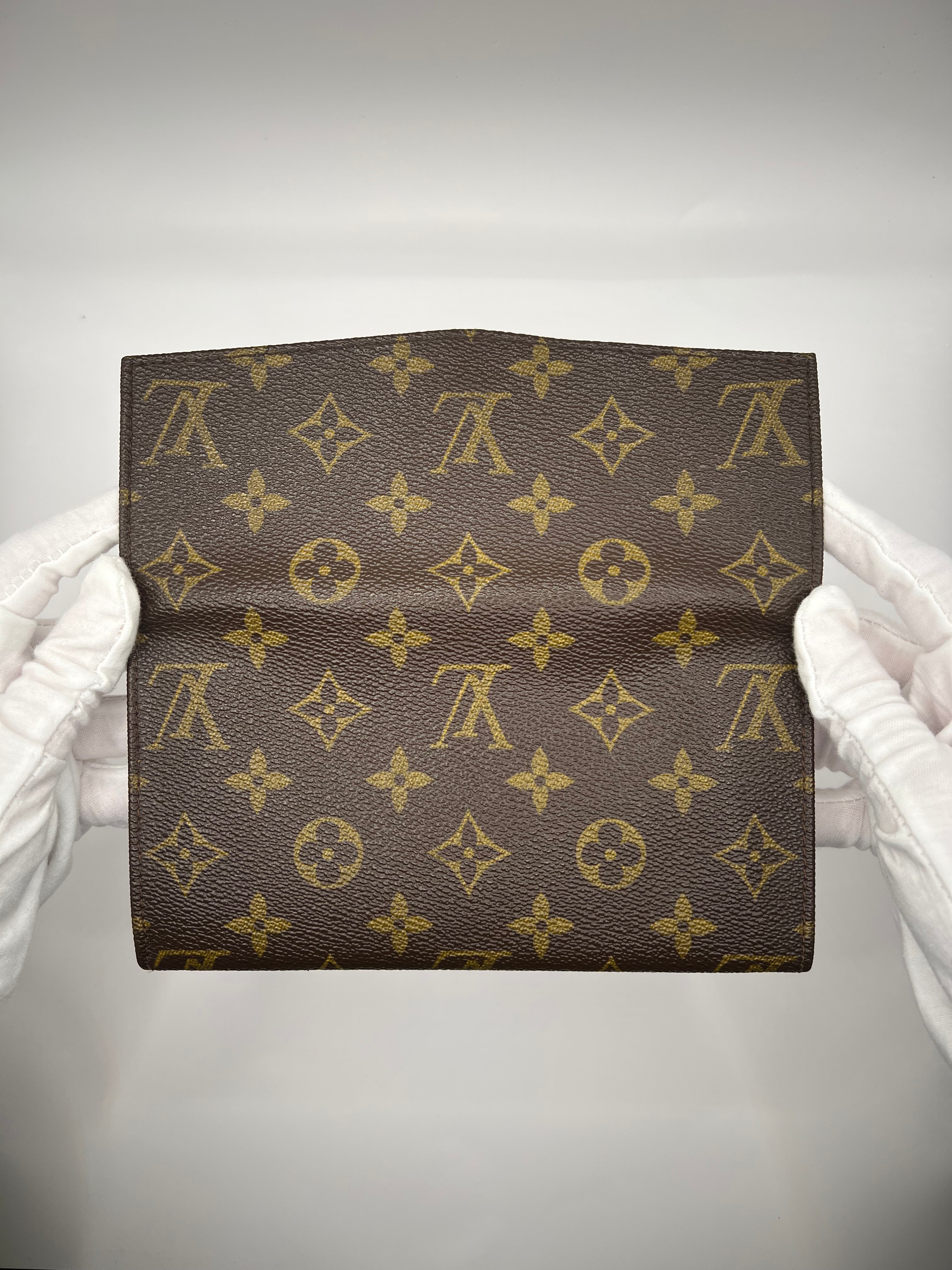 Louis Vuitton Monogram Long Wallet – Vintage