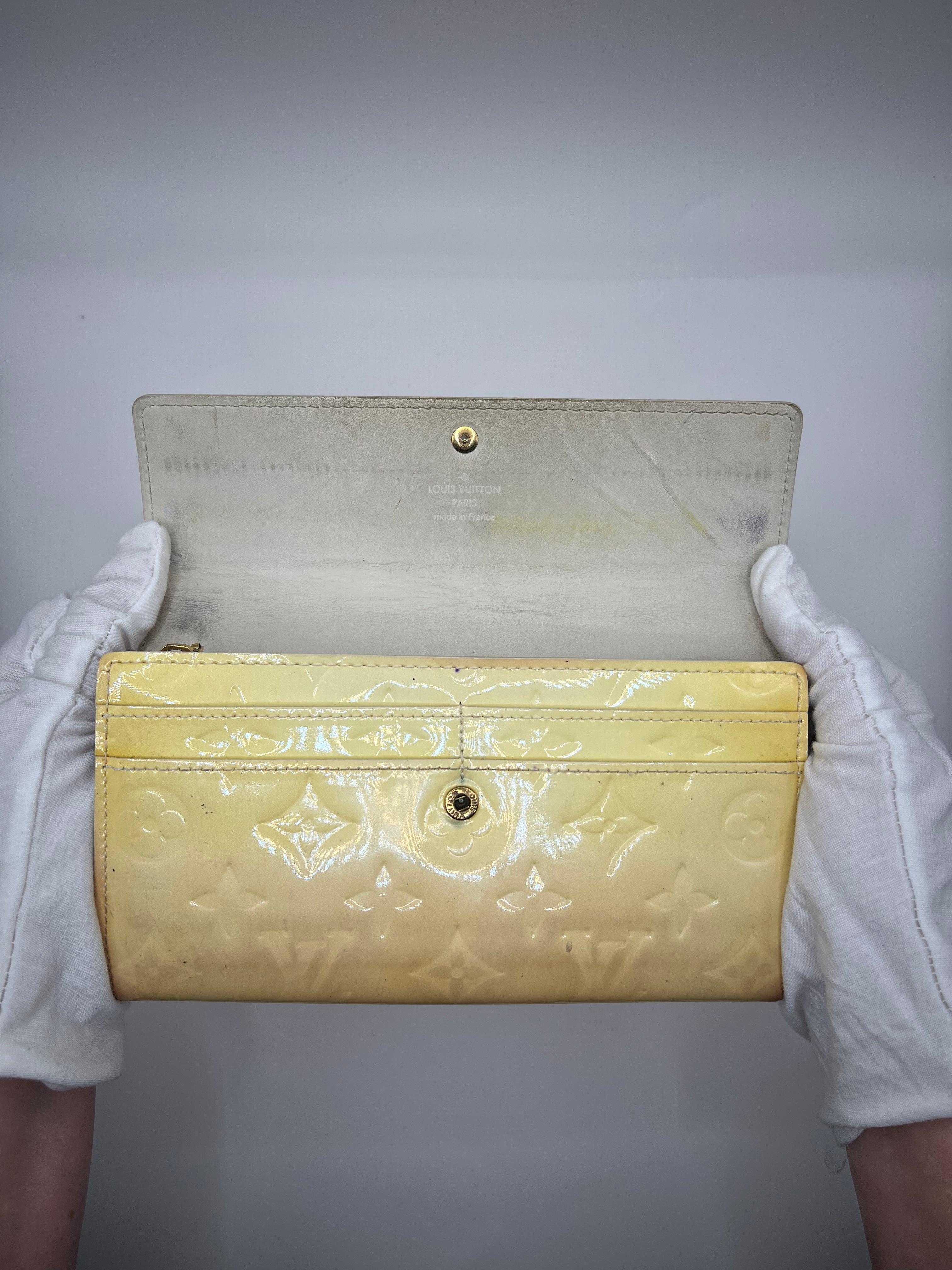 Louis Vuitton Monogram Vernis Sarah Wallet