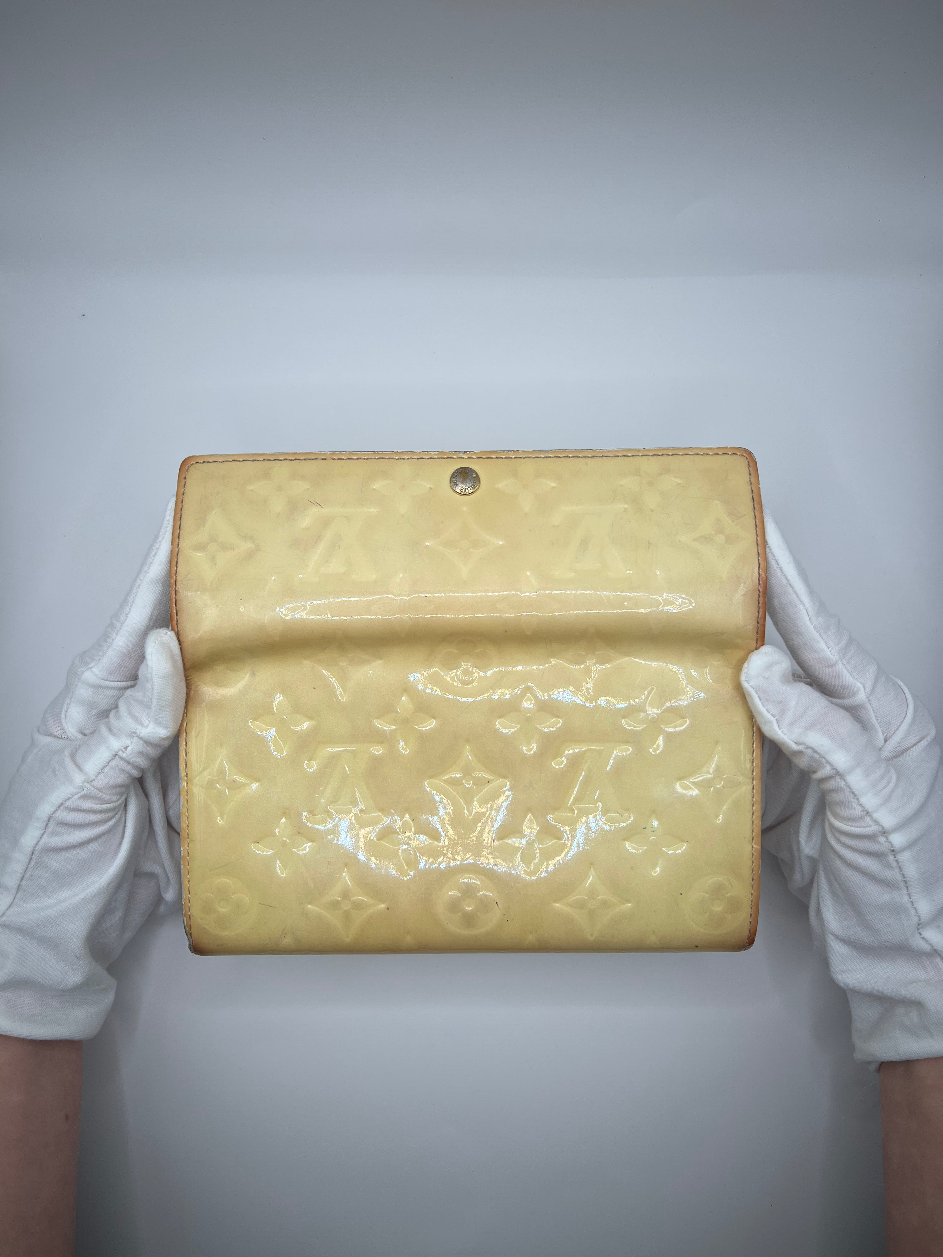 Louis Vuitton Monogram Vernis Sarah Wallet
