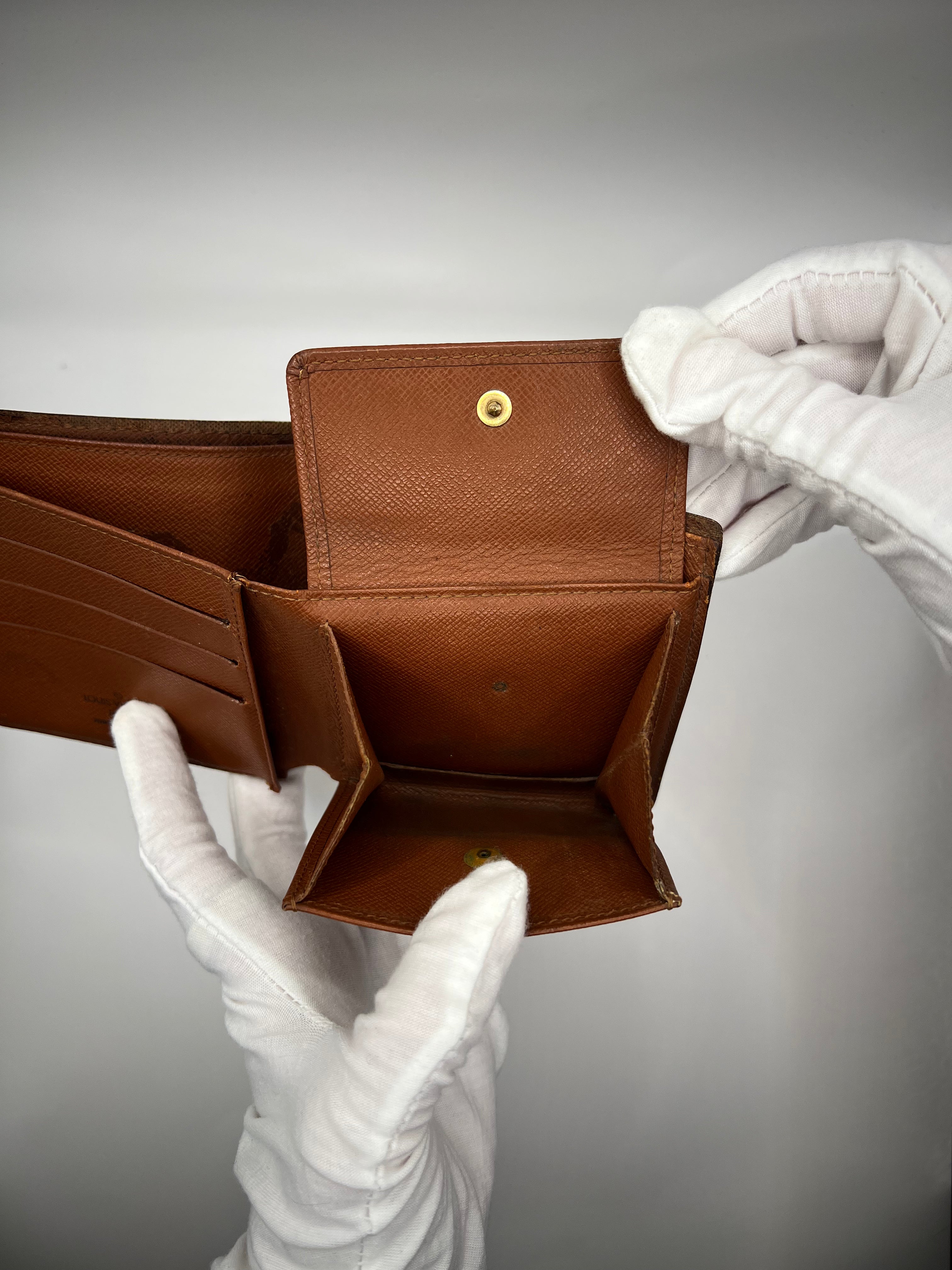 Louis Vuitton Monogram Canvas Bifold Wallet