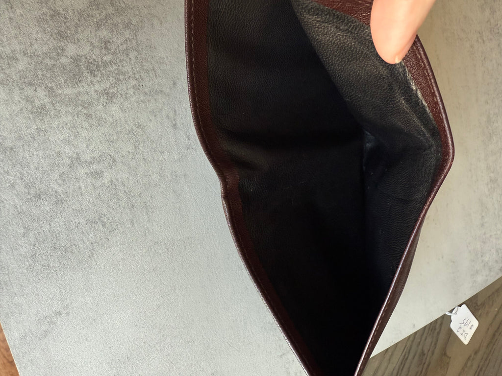 CÉLINE Carriage Logo Bifold Wallet – Brown Leather