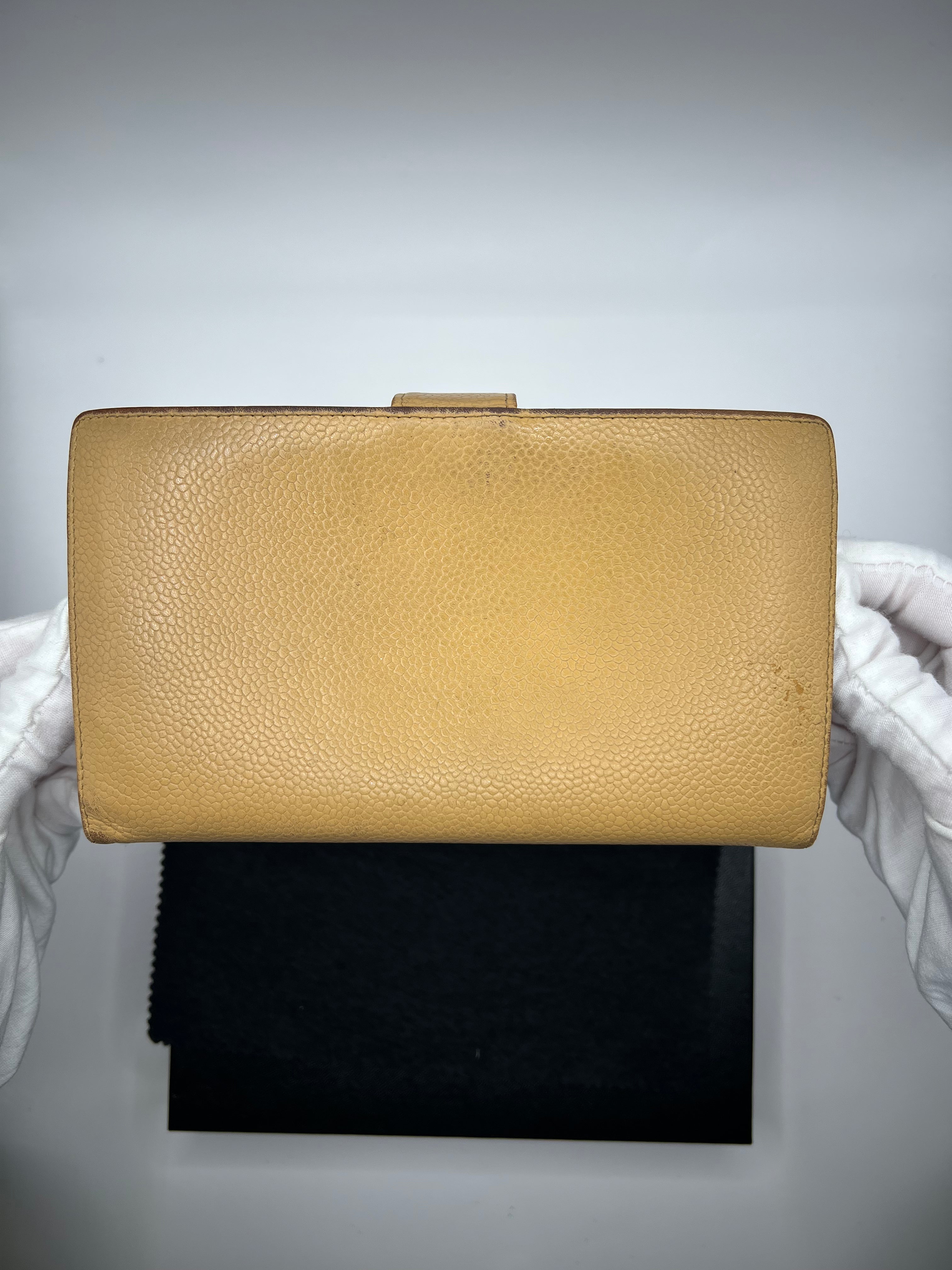 Chanel Long Wallet — Interlocking CC in Beige Caviar with Kiss-Lock Frame