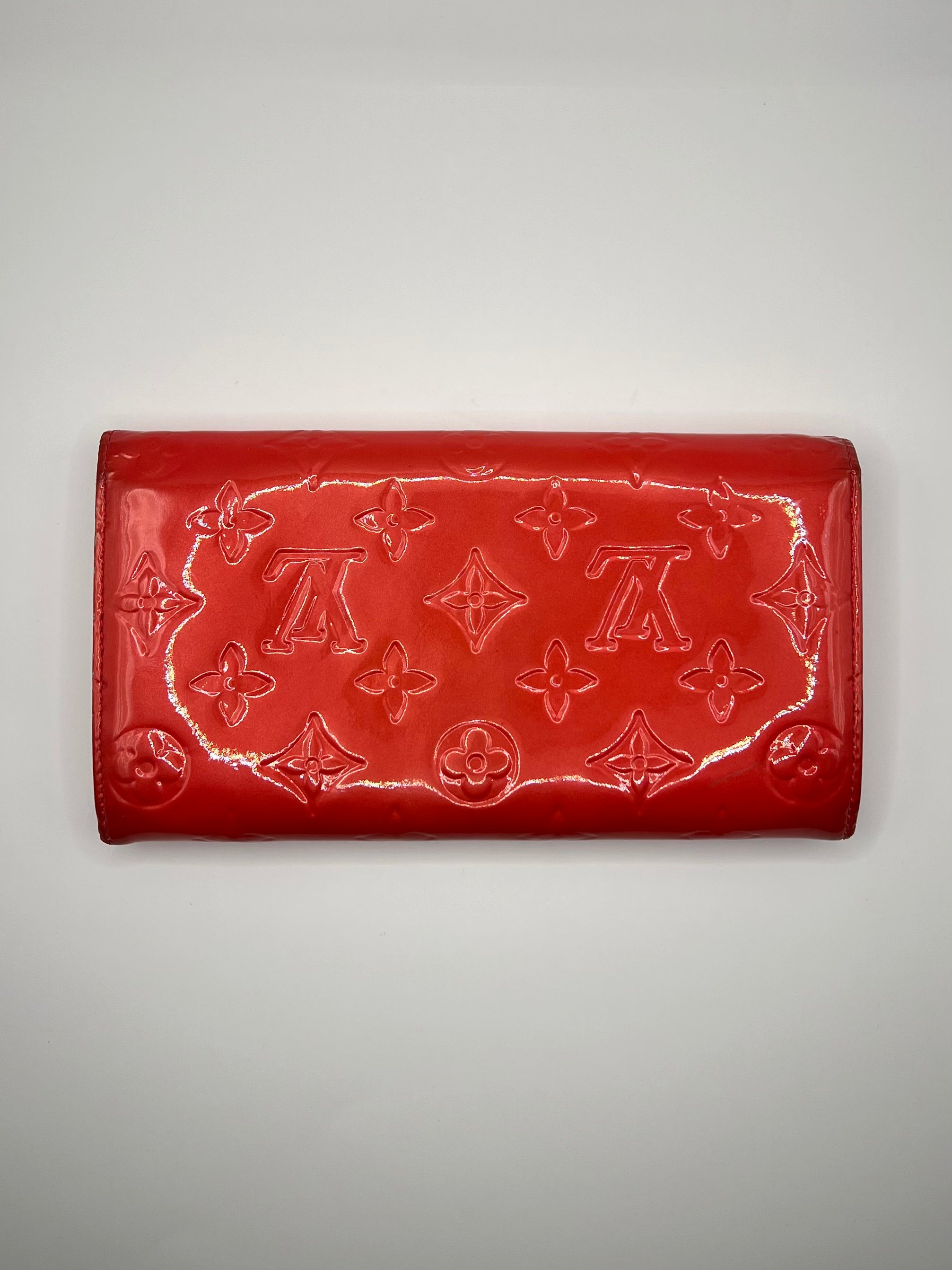 Louis Vuitton Monogram Vernis Sarah Wallet Red