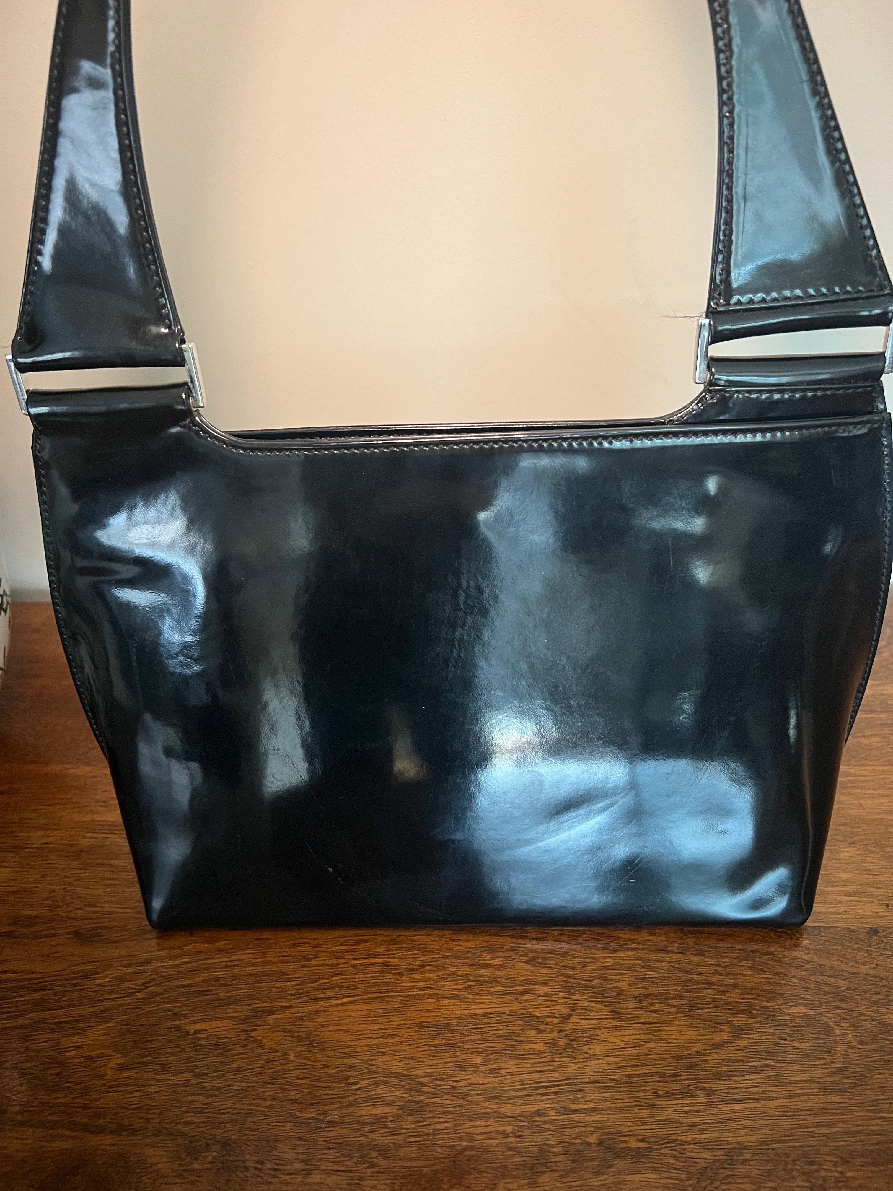 Gucci Vintage Black Patent Leather Snap-Closure Top Handle Bag