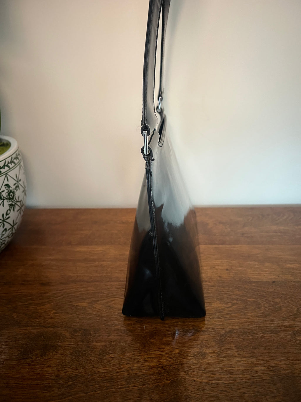 Gucci Vintage Black Patent Leather Snap-Closure Top Handle Bag
