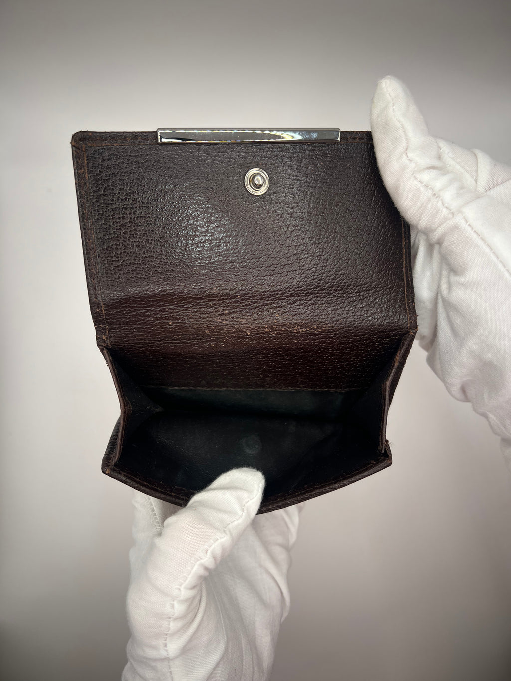 Gucci GG Supreme Canvas Bifold Wallet with Silver Logo Bar