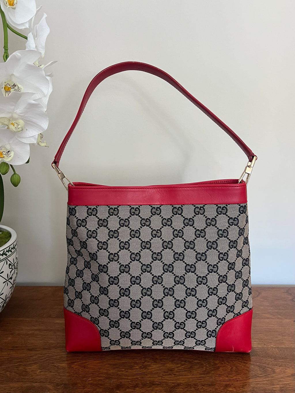 Gucci GG Supreme Canvas Shoulder Bag with Red Leather Trim