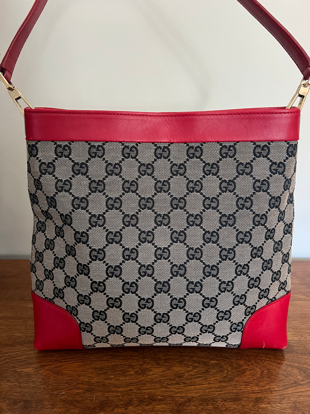 Gucci GG Supreme Canvas Shoulder Bag with Red Leather Trim