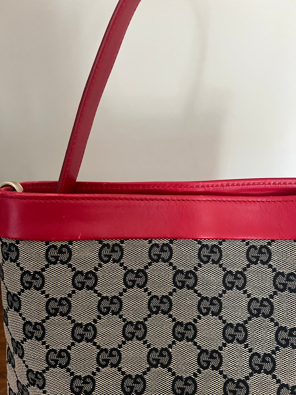 Gucci GG Supreme Canvas Shoulder Bag with Red Leather Trim