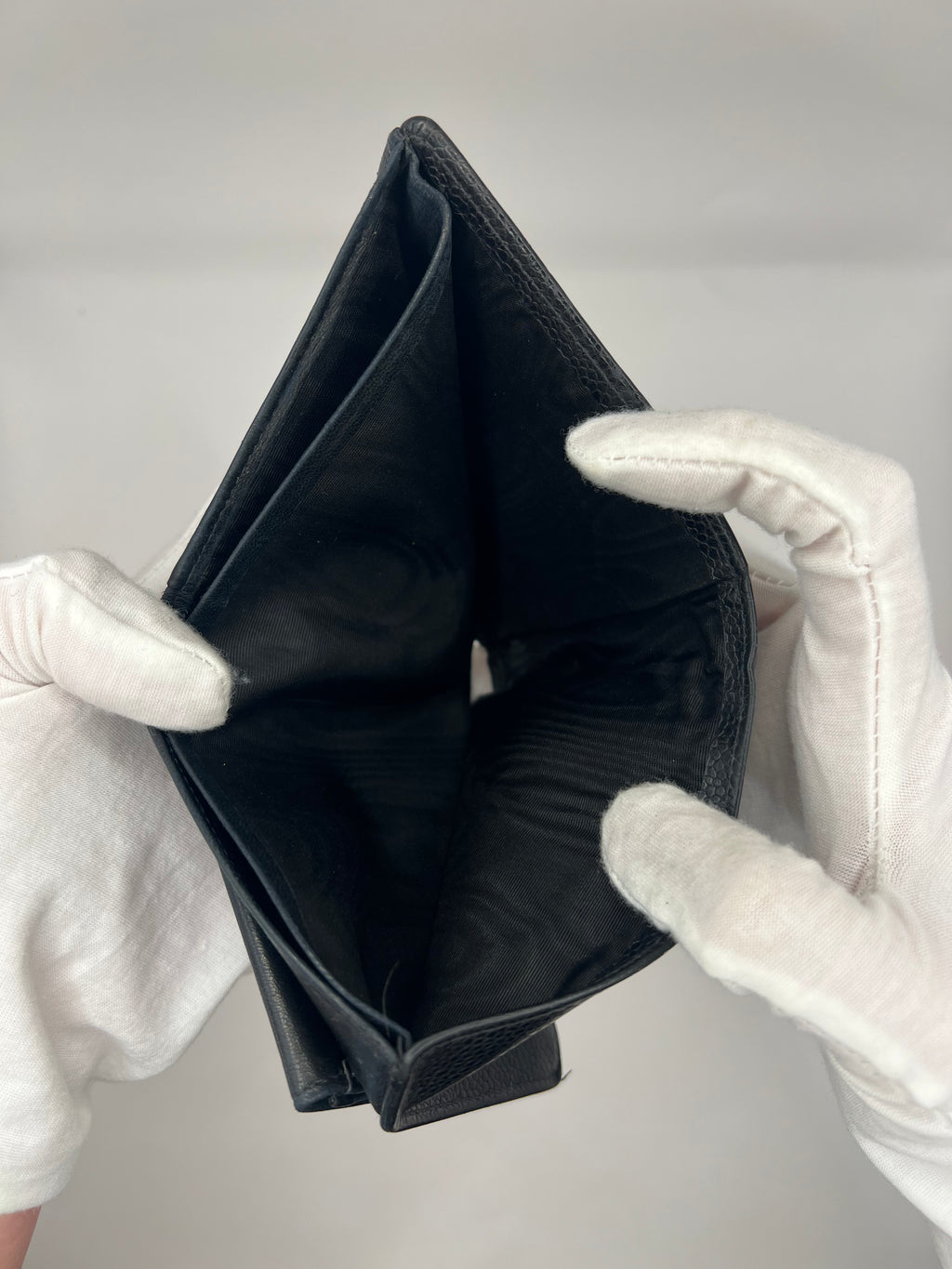 Chanel Black Caviar Bifold Wallet (c. 1997–99) — Made in France