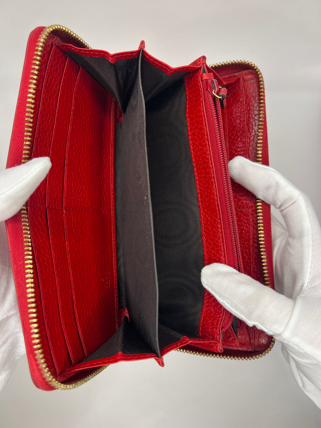 Gucci Red Pebbled Leather Zip-Around Wallet