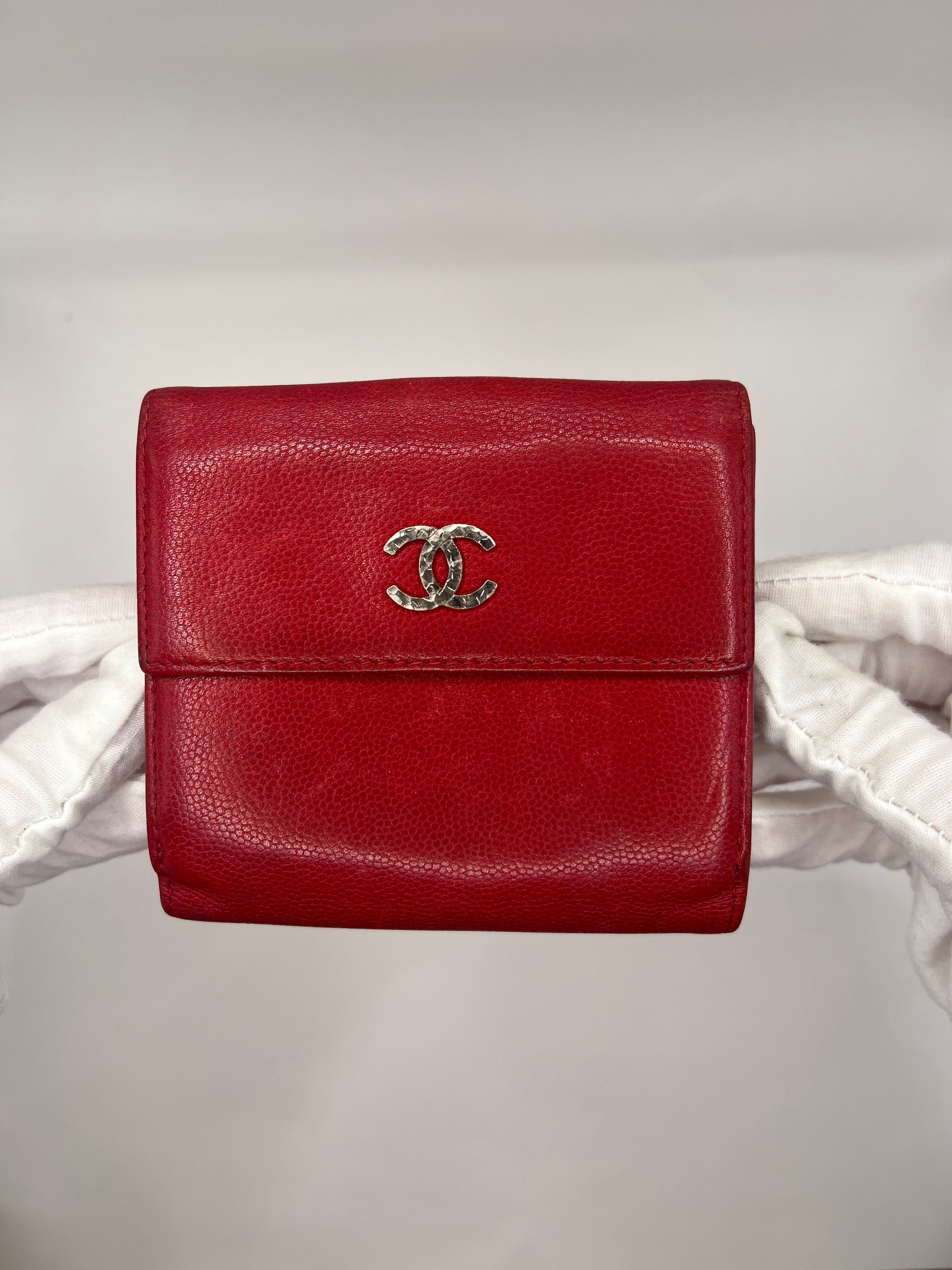 Chanel Caviar Sevruga French Compact Wallet Red